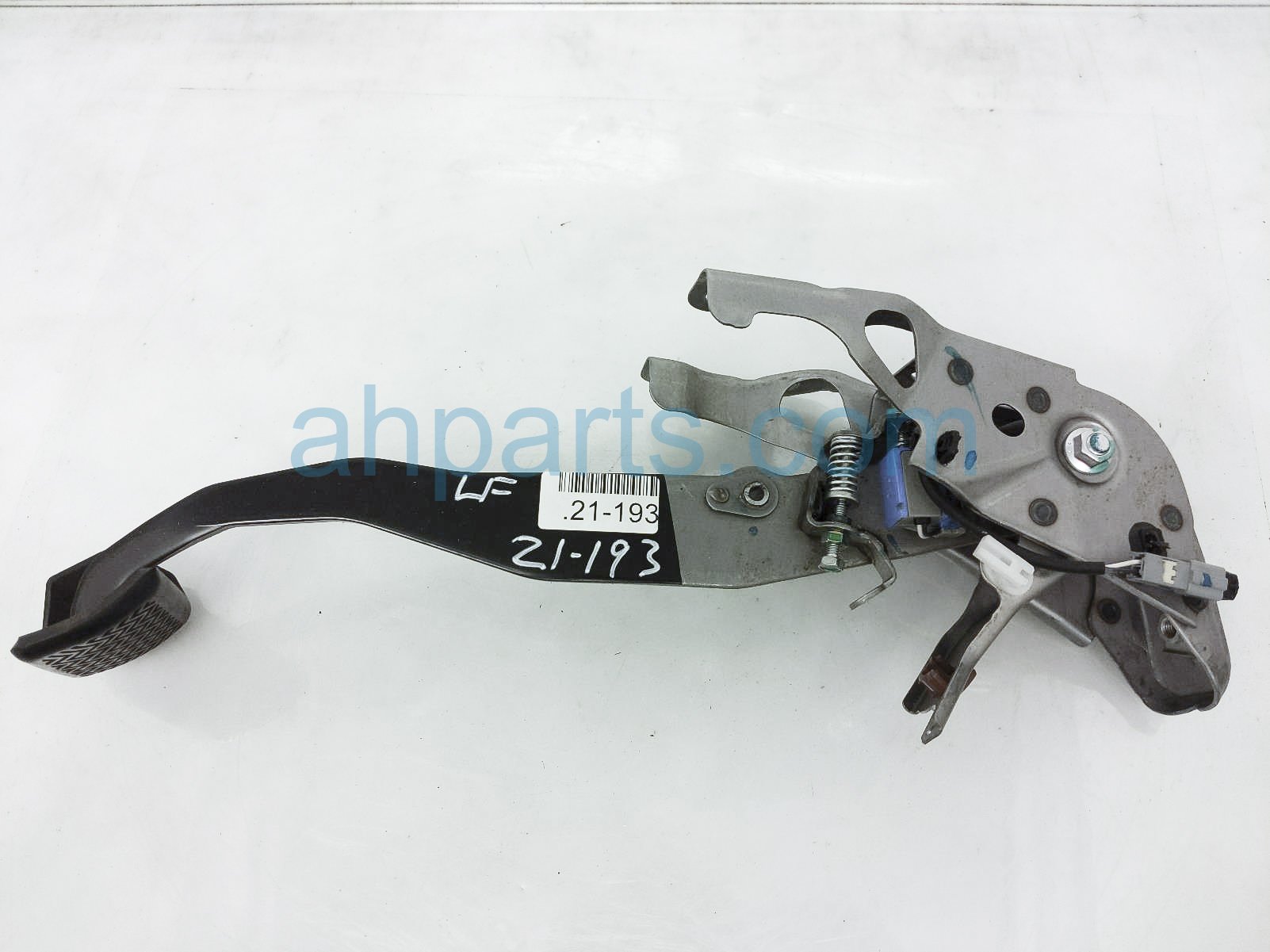 $30 Toyota BRAKE PEDAL ASSY $30 Toyota BRAKE PEDAL ASSY