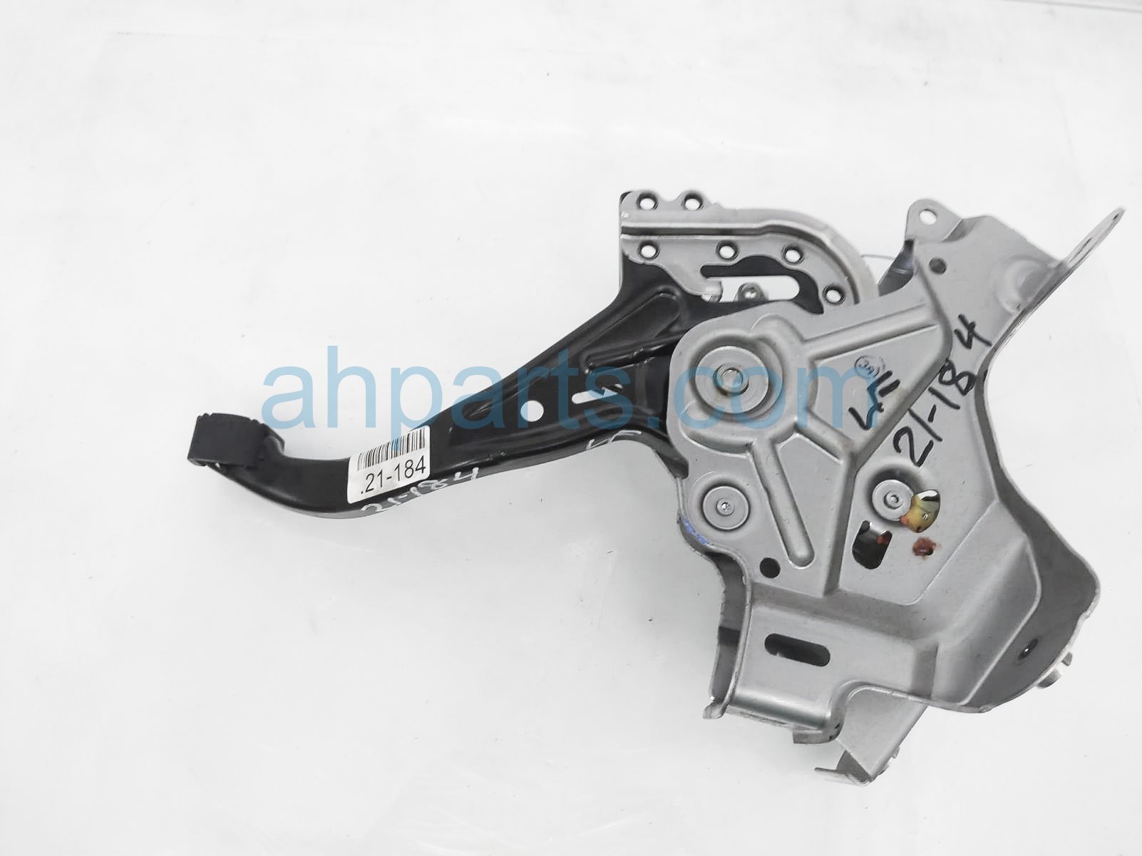 $25 Nissan PARKING BRAKE PEDAL ASSY $25 Nissan PARKING BRAKE PEDAL ASSY