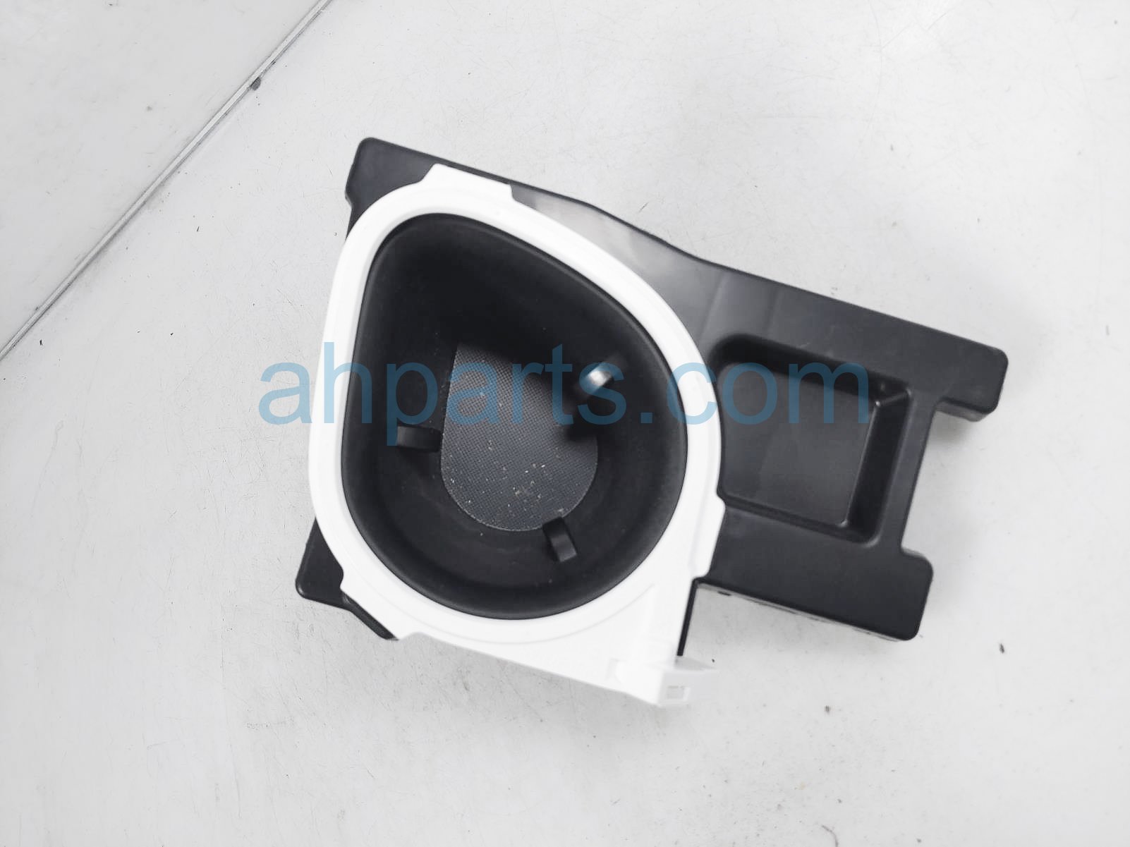 $24 Toyota FRONT CUP HOLDER ASSY $24 Toyota FRONT CUP HOLDER ASSY