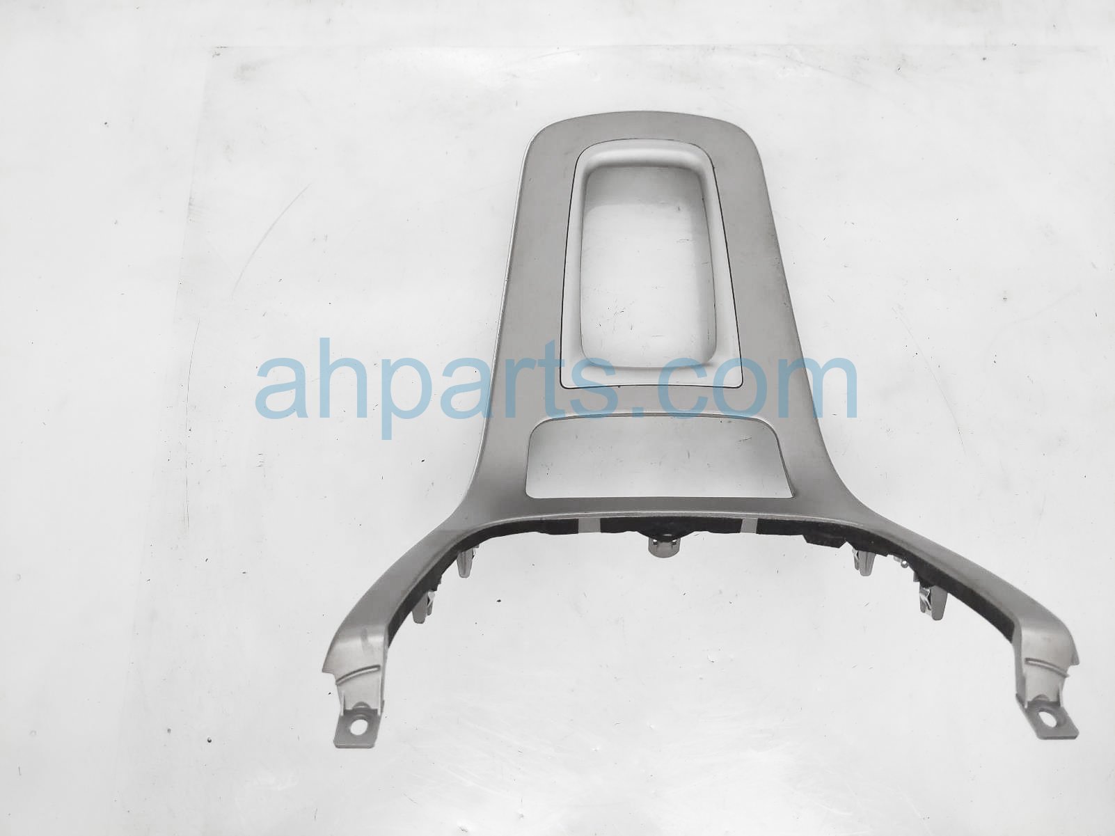 $20 Nissan CONSOLE SHIFTER TRIM BEZEL - GRAY $20 Nissan CONSOLE SHIFTER TRIM BEZEL - GRAY