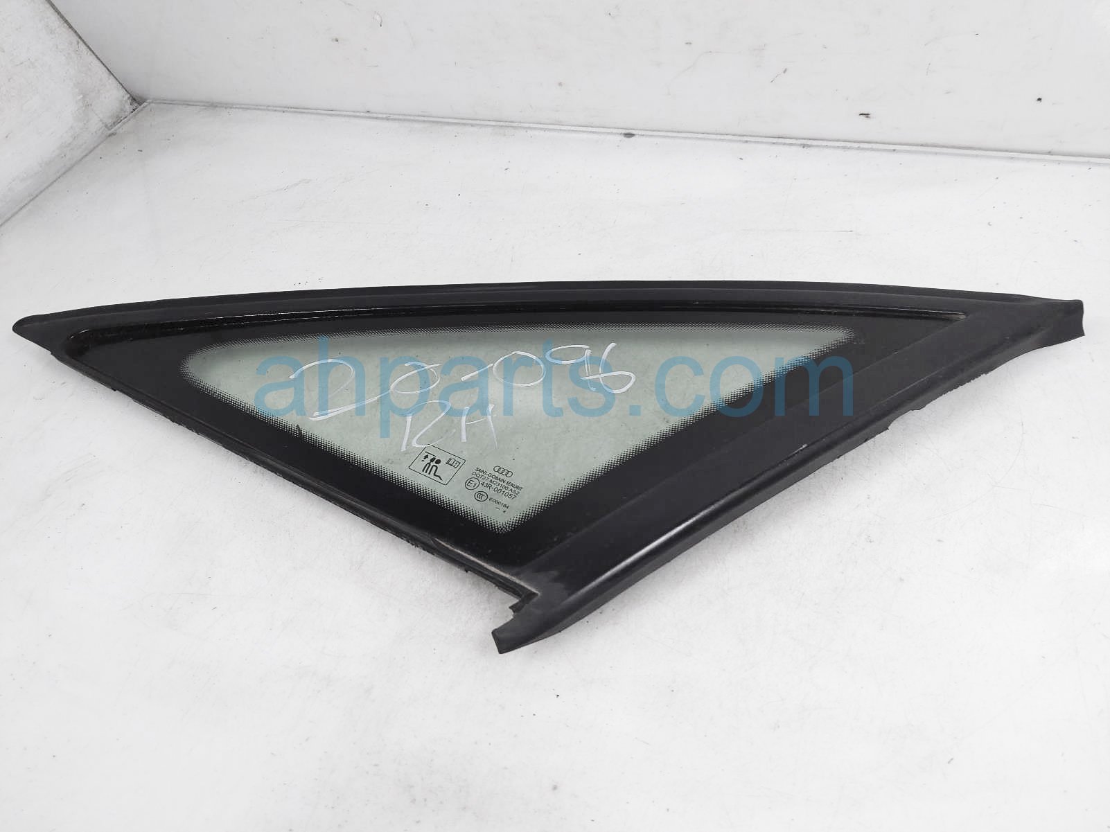 $95 Audi RH QUARTER GLASS WINDOW $95 Audi RH QUARTER GLASS WINDOW