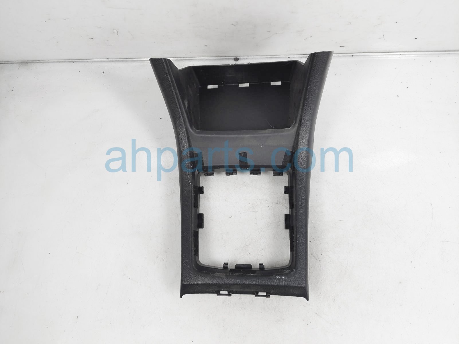 $20 Subaru CONSOLE SHIFTER BEZEL / COVER