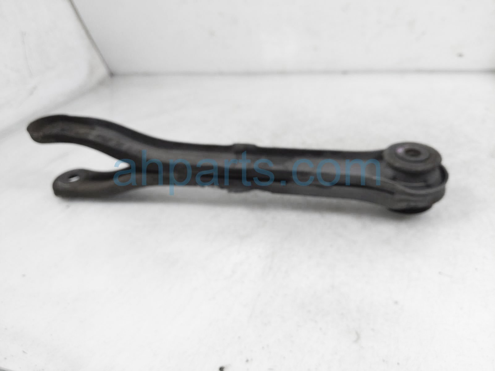 $20 Chevy RR/RH TRAILING CONTROL ARM $20 Chevy RR/RH TRAILING CONTROL ARM