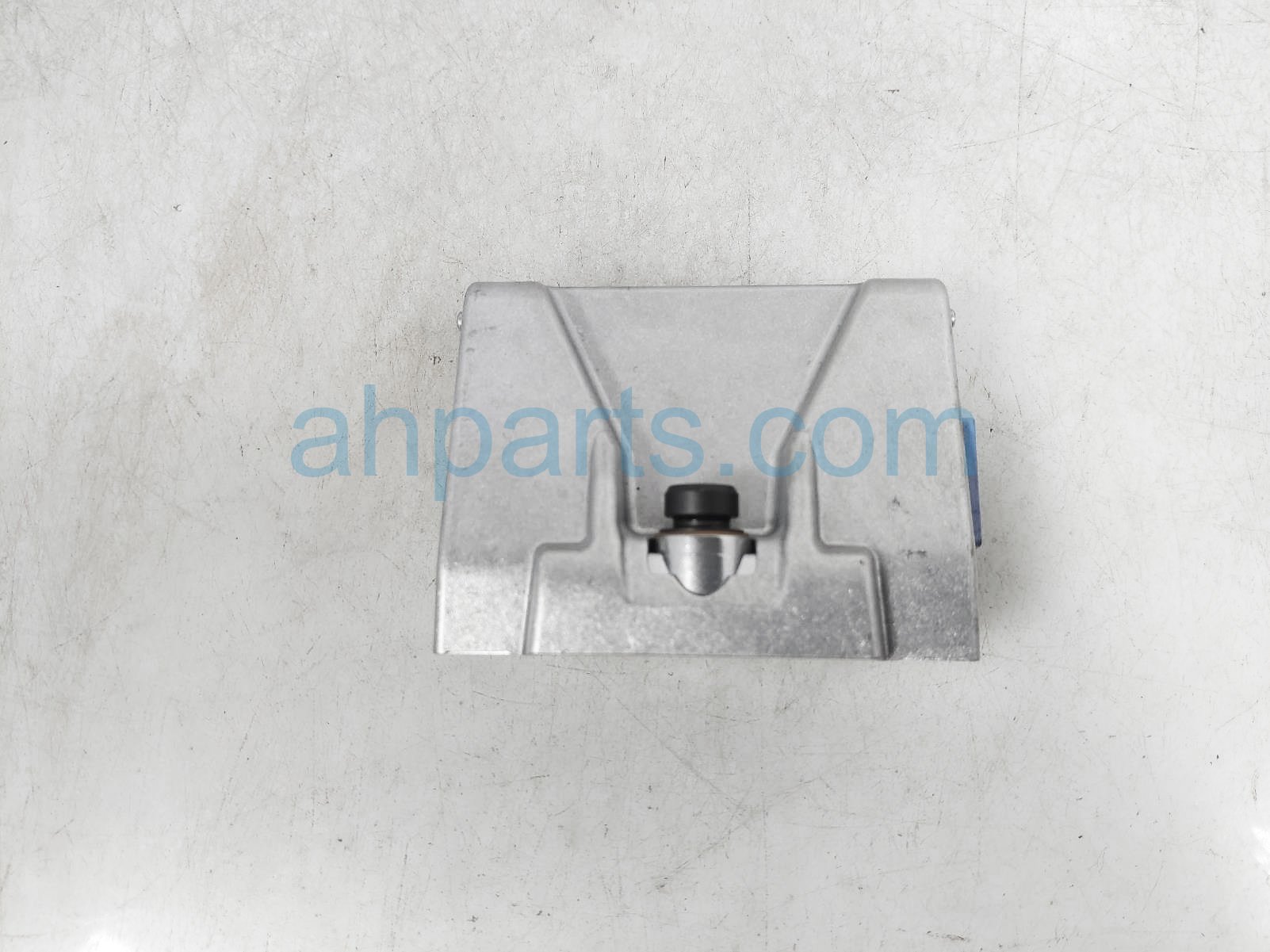 $175 Hyundai LANE ASSIST CAMERA ASSY $175 Hyundai LANE ASSIST CAMERA ASSY