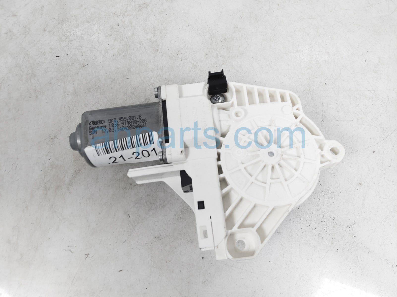$45 Porsche FR/LH DOOR WINDOW MOTOR ONLY!@ $45 Porsche FR/LH DOOR WINDOW MOTOR ONLY!@