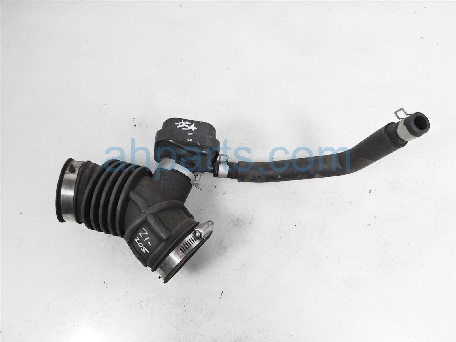 Sold 2019 Nissan Kicks Air Intake Inlet Duct Assy 16576-5RB1A