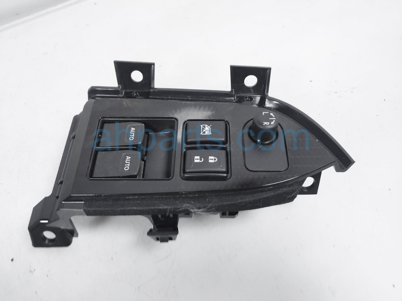 $29 Toyota MASTER WINDOW CONTROL SWITCH $29 Toyota MASTER WINDOW CONTROL SWITCH