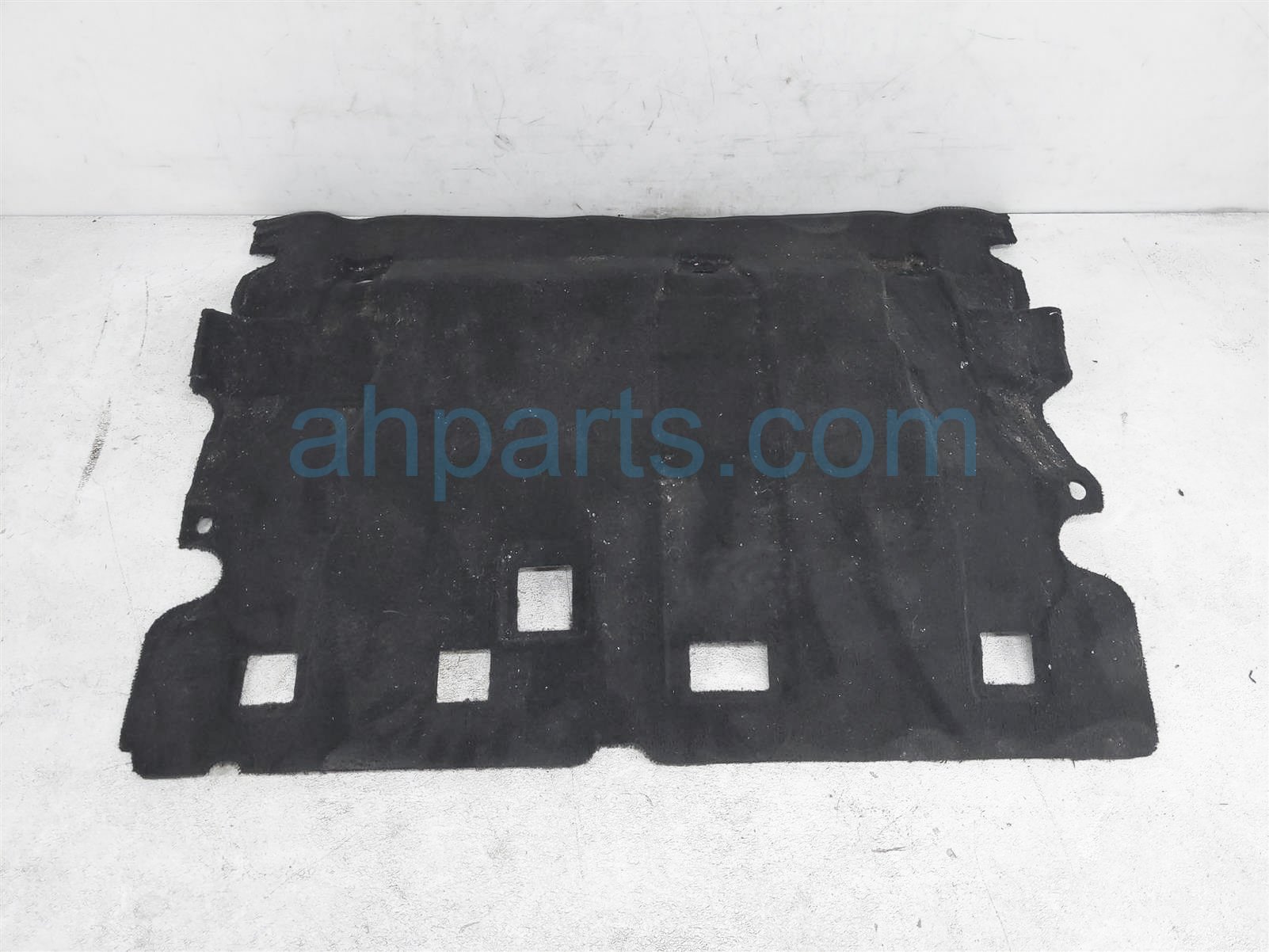$140 Hyundai REAR FLOOR CARPET ASSY - BLACK $140 Hyundai REAR FLOOR CARPET ASSY - BLACK