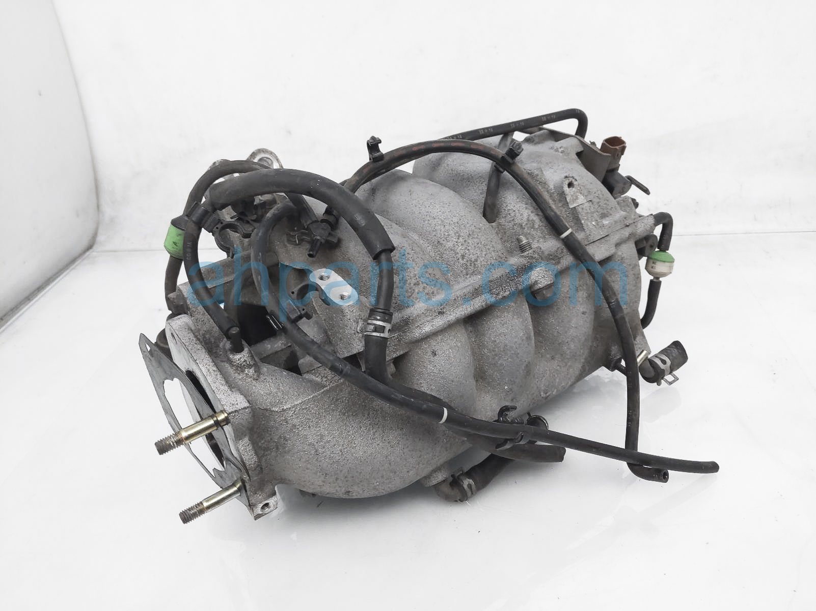 $90 Mazda UPPER INTAKE MANIFOLD $90 Mazda UPPER INTAKE MANIFOLD