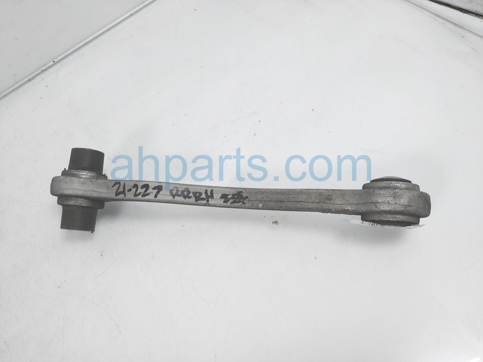 $35 Mercedes RR/RH TIE ROD CONTROL ARM $35 Mercedes RR/RH TIE ROD CONTROL ARM