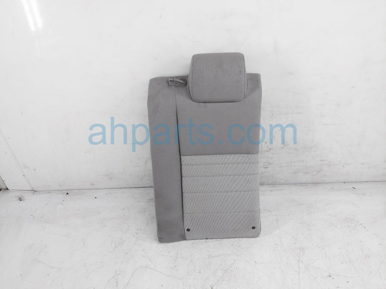 $35 Toyota RR/LH TOP SEAT CUSHION - GREY LE $35 Toyota RR/LH TOP SEAT CUSHION - GREY LE