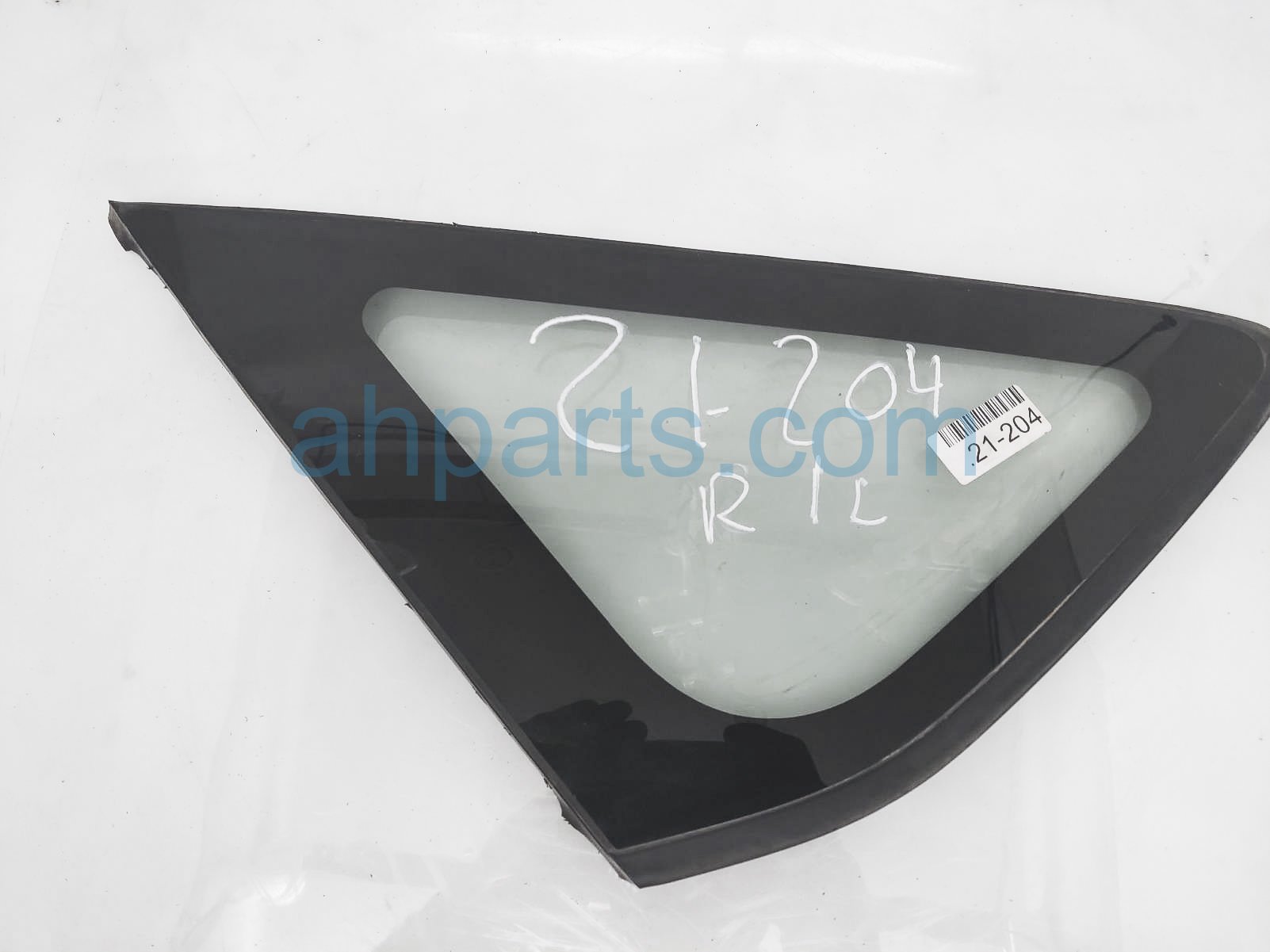 $50 Toyota LH QUARTER WINDOW GLASS $50 Toyota LH QUARTER WINDOW GLASS