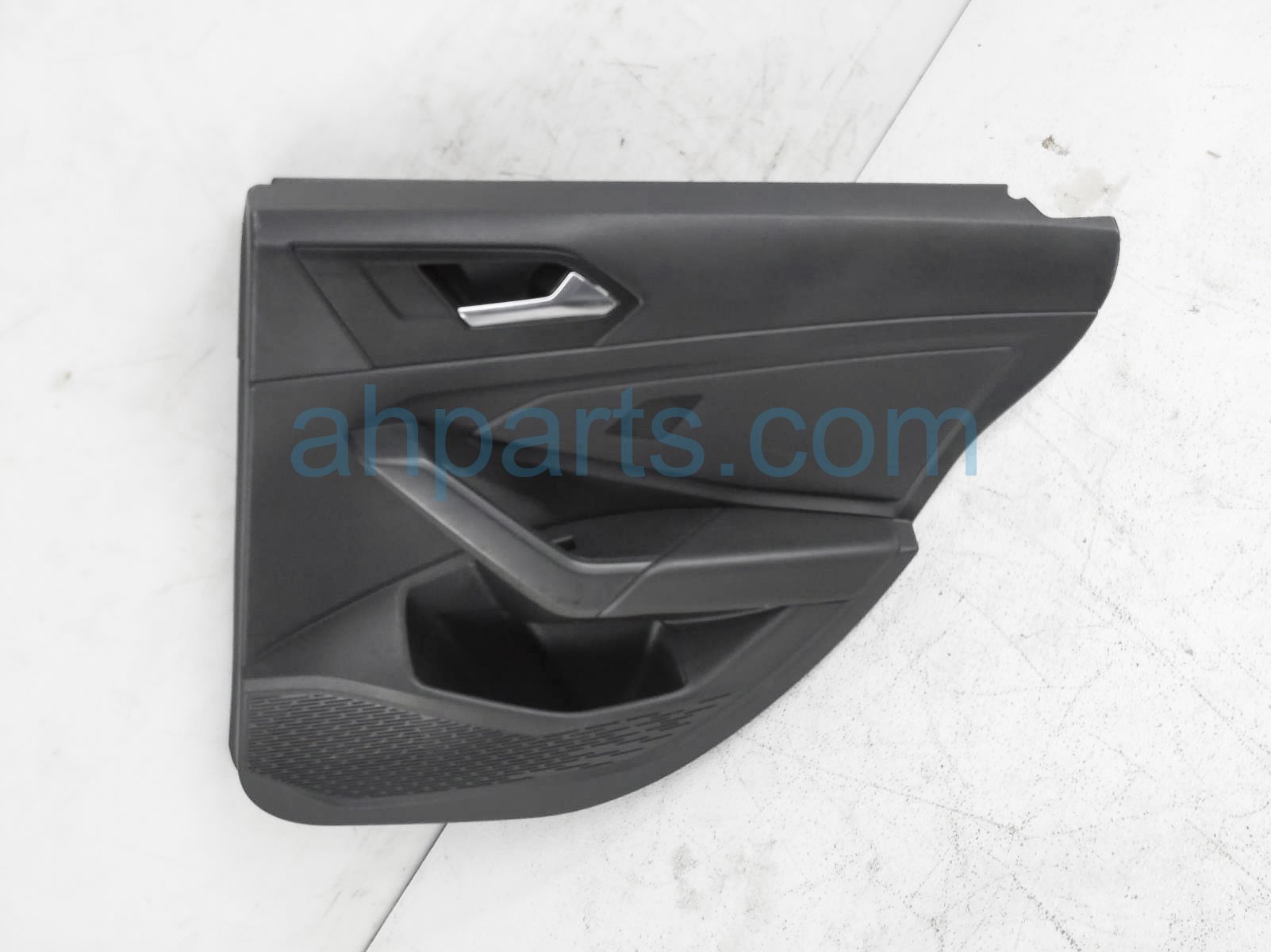 $90 Volkswagen RR/RH INTERIOR DOOR PANEL - GREY $90 Volkswagen RR/RH INTERIOR DOOR PANEL - GREY