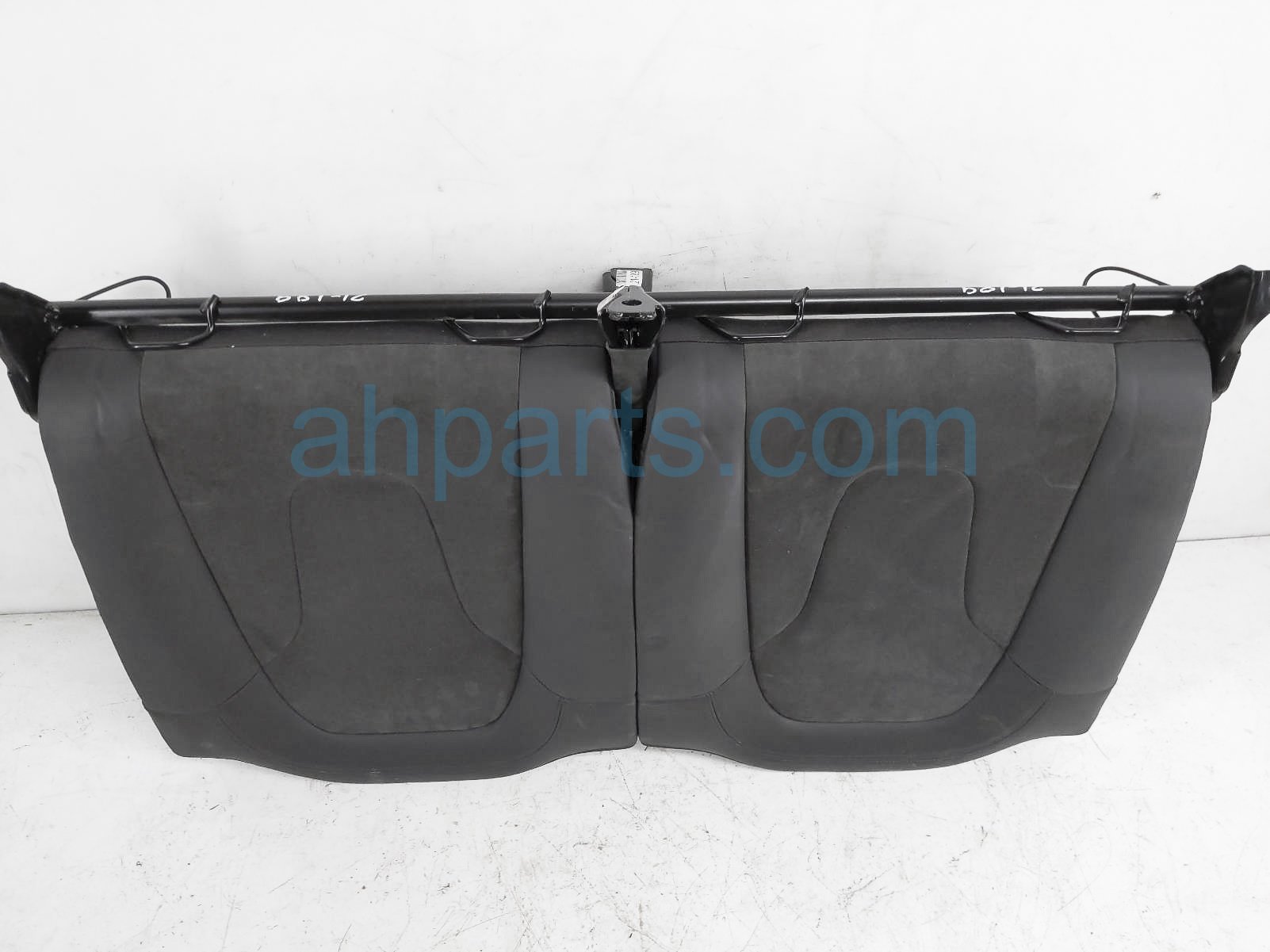 $99 Audi REAR SEAT UPPER PORTION - BLACK $99 Audi REAR SEAT UPPER PORTION - BLACK
