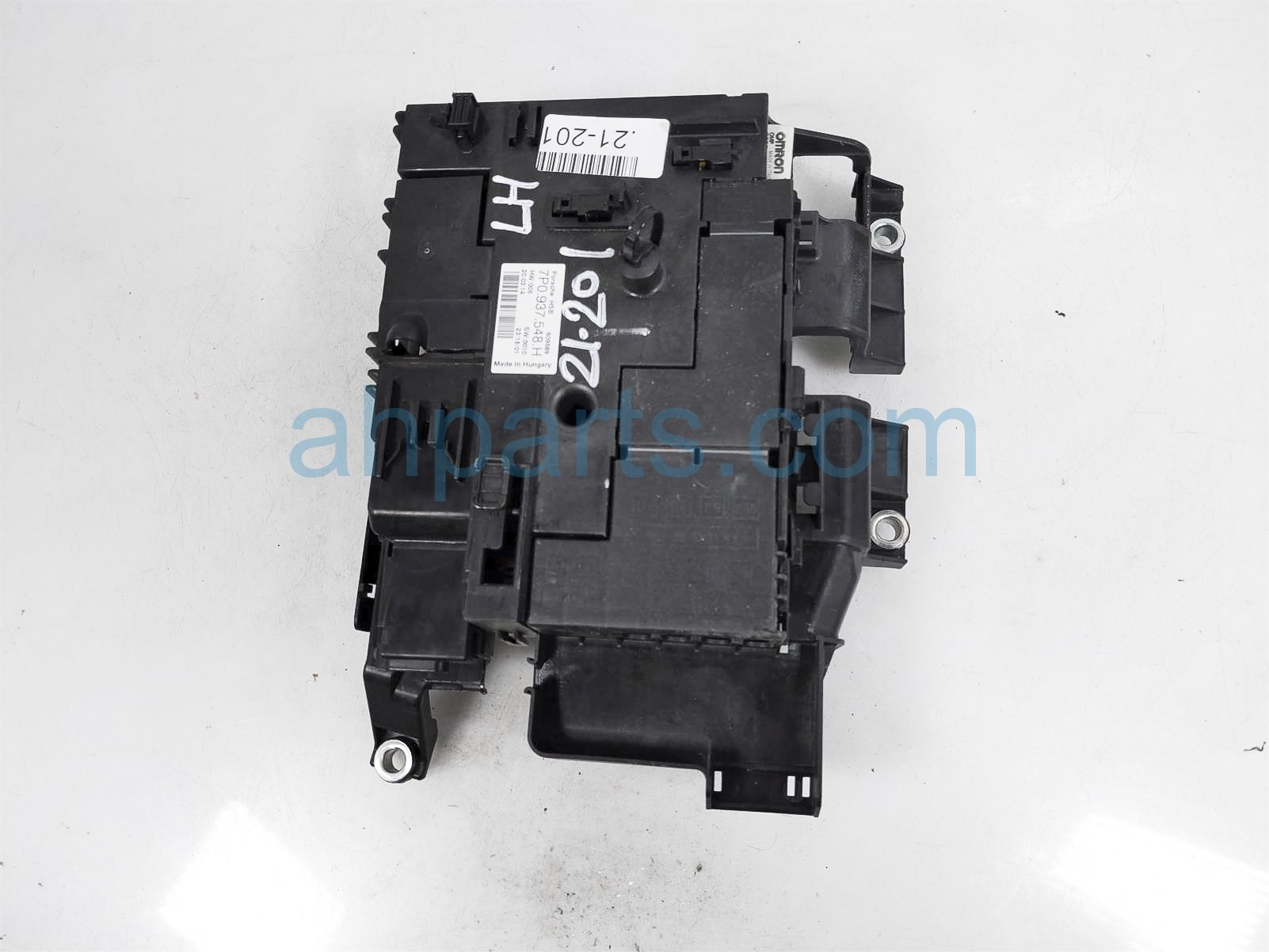 $75 Porsche POWER DISTRIBUTOR FUSE BOX $75 Porsche POWER DISTRIBUTOR FUSE BOX