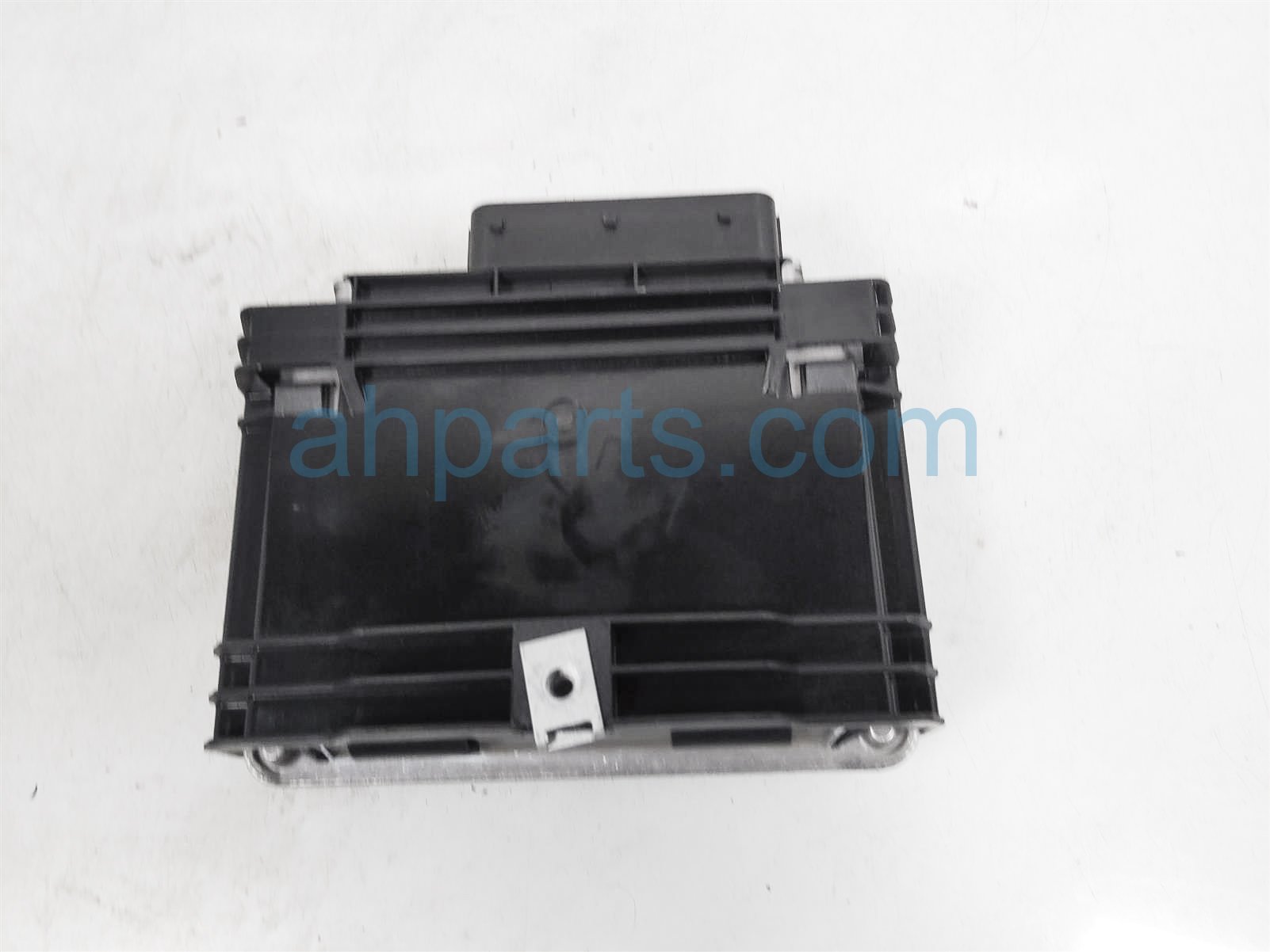 Sold 2014 Porsche Cayenne Differential Lock Control Module 0BN927771G,