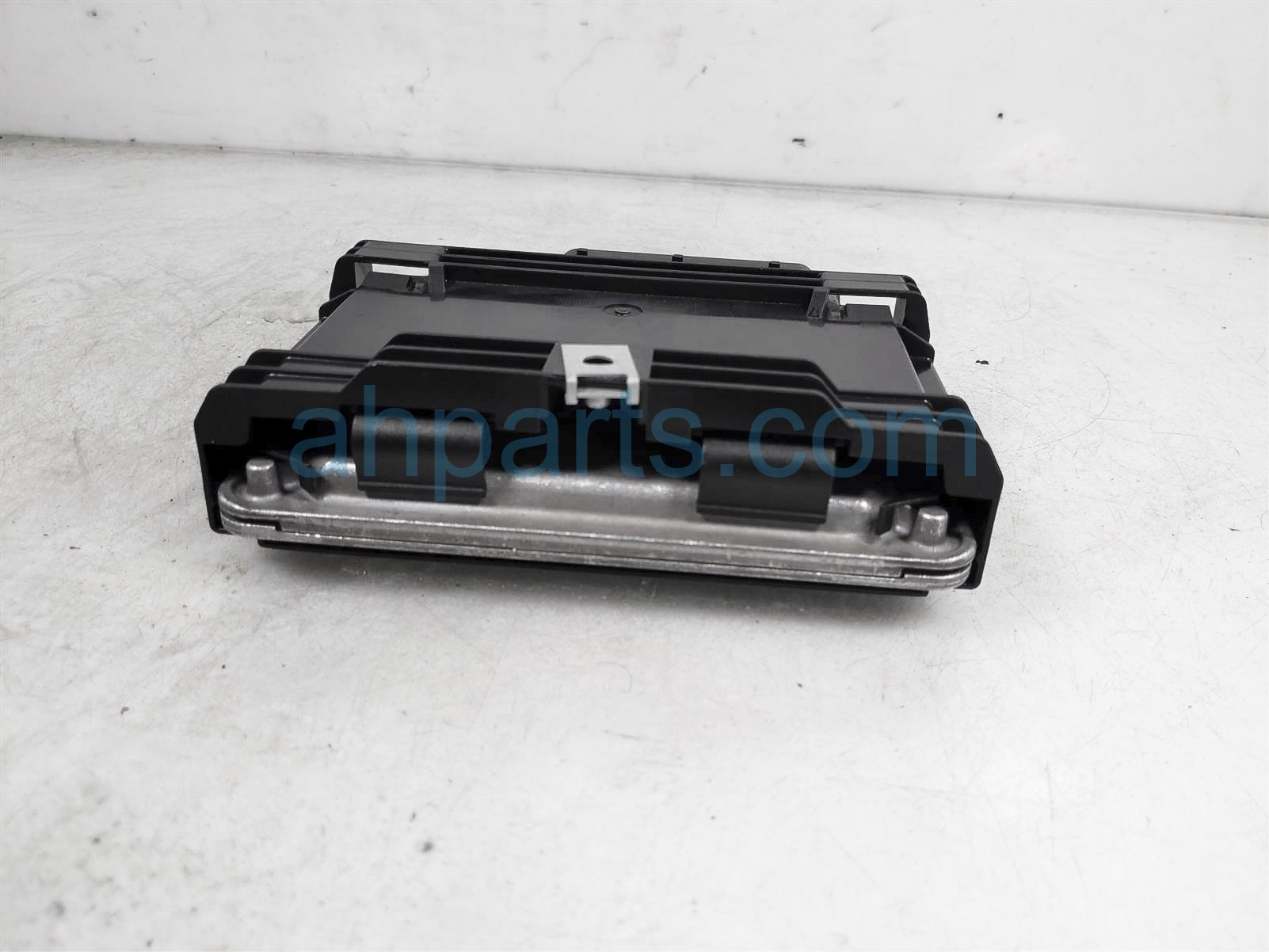 Sold 2014 Porsche Cayenne Differential Lock Control Module 0BN927771G,