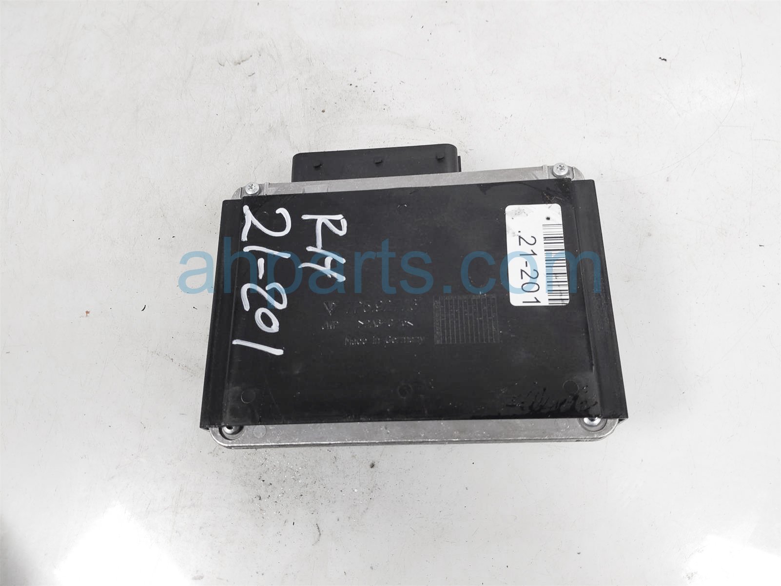 2014 Porsche Cayenne Differential Lock Control Module 0BN927771G
