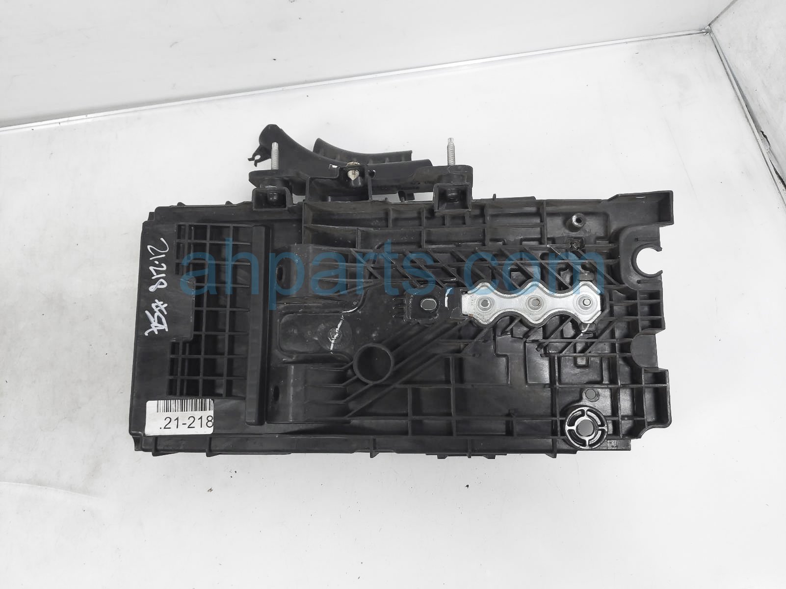 $20 Ford BATTERY TRAY ASSY $20 Ford BATTERY TRAY ASSY
