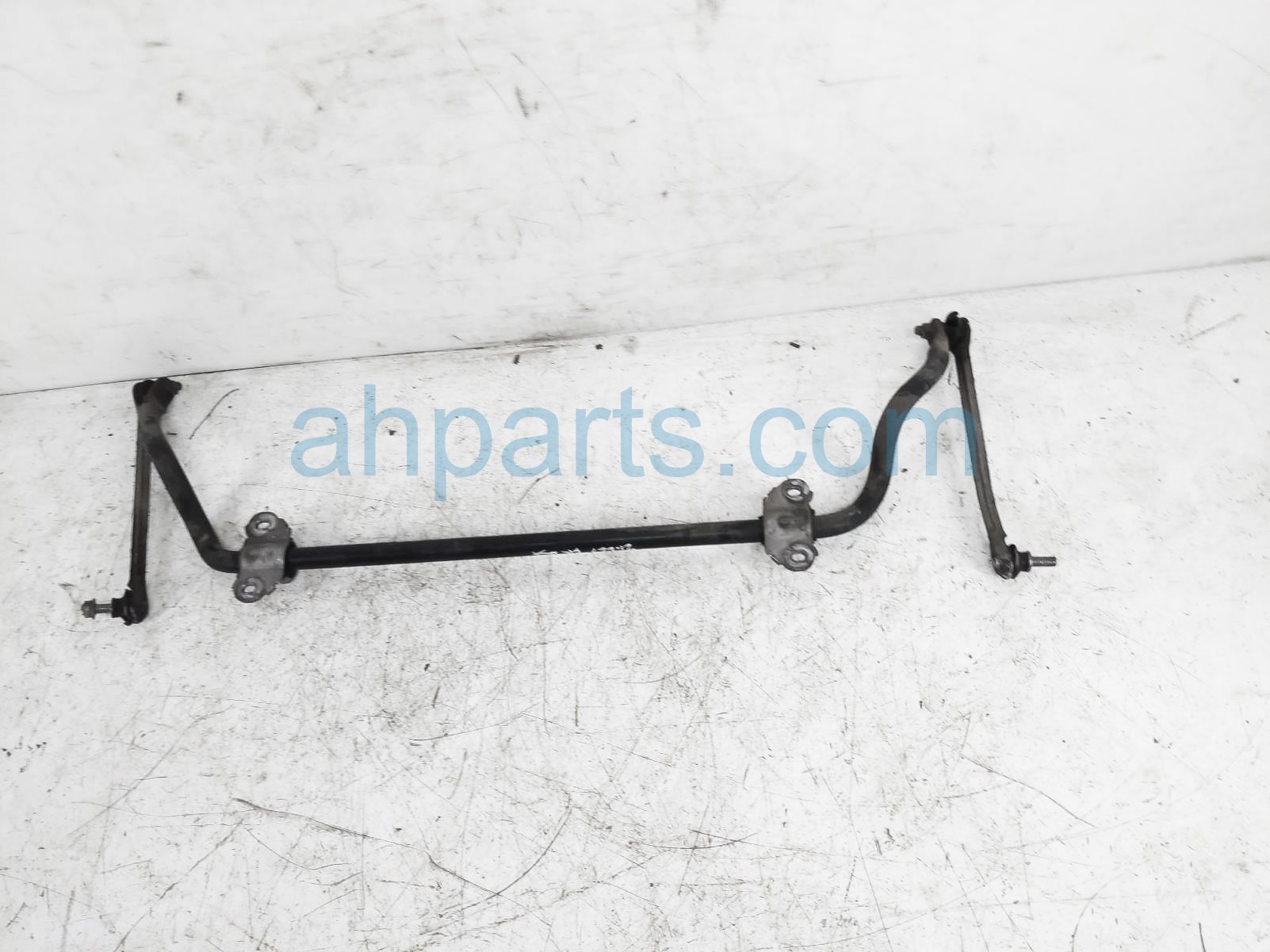 $60 Mercedes FRONT STABILIZER / SWAY BAR $60 Mercedes FRONT STABILIZER / SWAY BAR