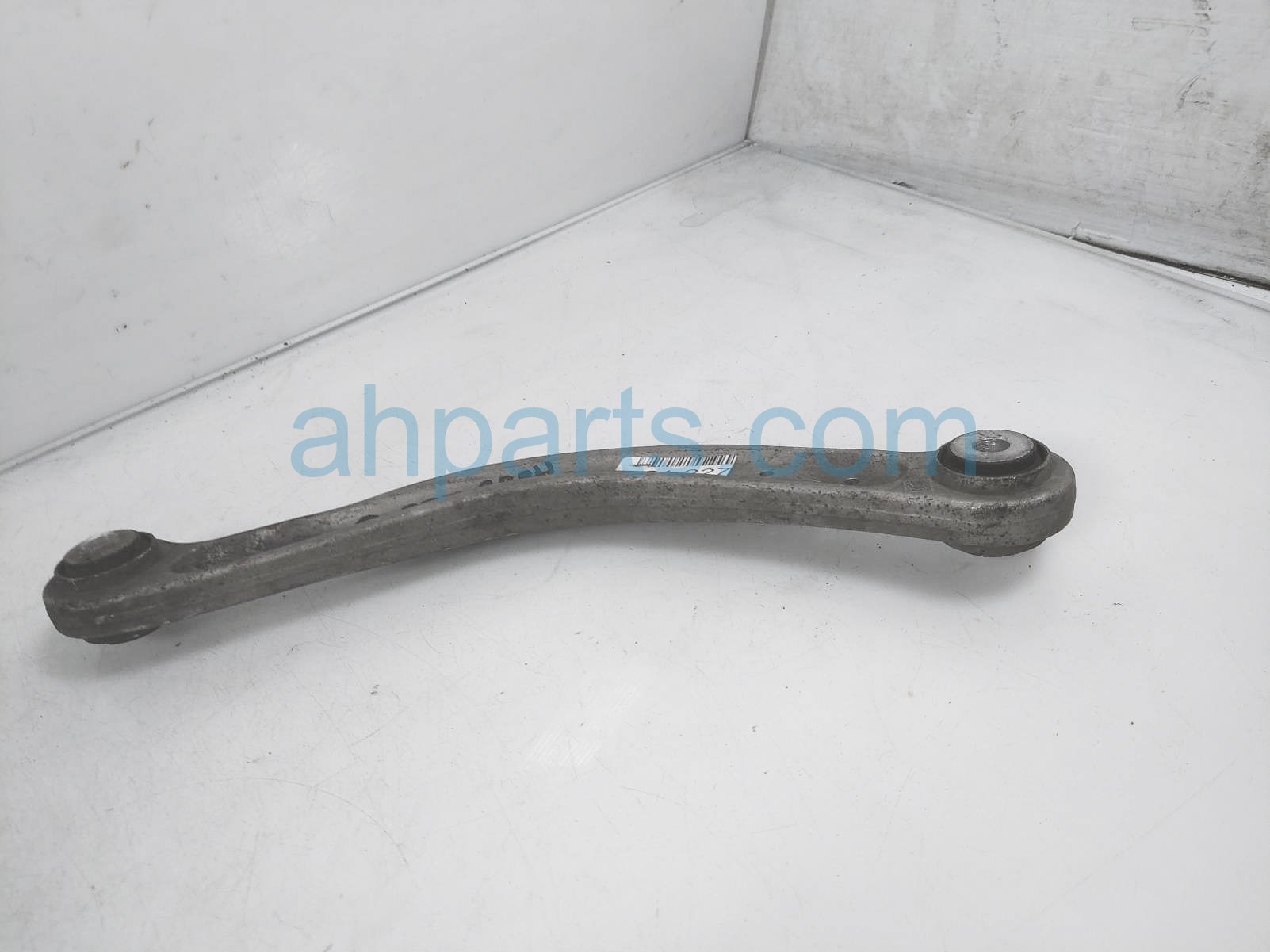 $35 Mercedes RR/RH REARWARD UPPER CONTROL ARM $35 Mercedes RR/RH REARWARD UPPER CONTROL ARM