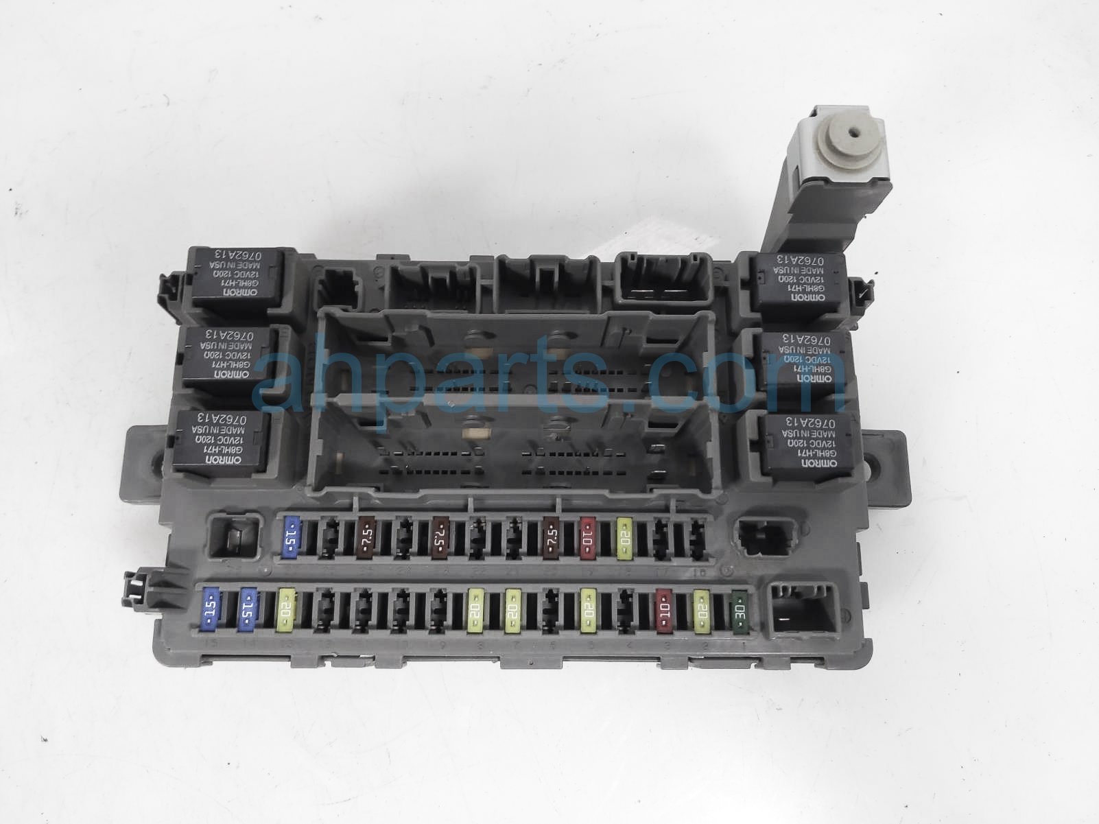 $45 Honda RH DASH FUSE BOX $45 Honda RH DASH FUSE BOX