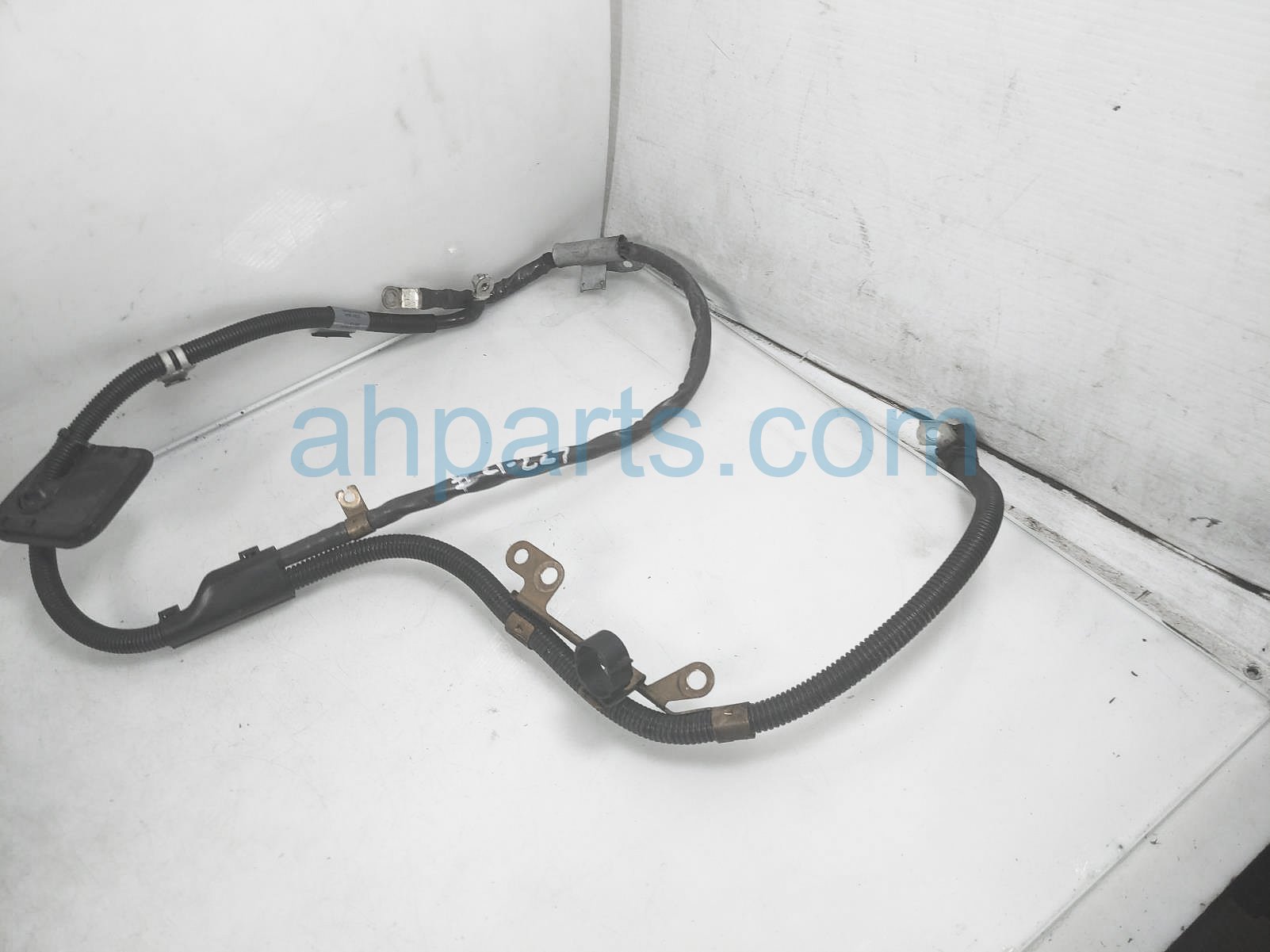 $25 Mercedes POSITIVE BATTERY CABLE $25 Mercedes POSITIVE BATTERY CABLE