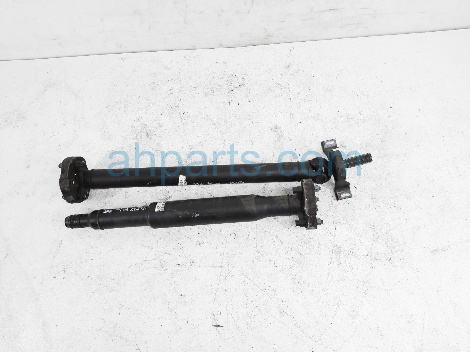 $100 Mercedes PROPELLER DRIVE SHAFT (RWD) $100 Mercedes PROPELLER DRIVE SHAFT (RWD)