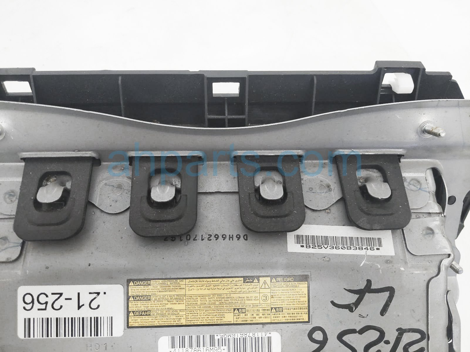 Sold 2017 Toyota Sienna Airbag Driver Knee Air Bag 7390008010C0,