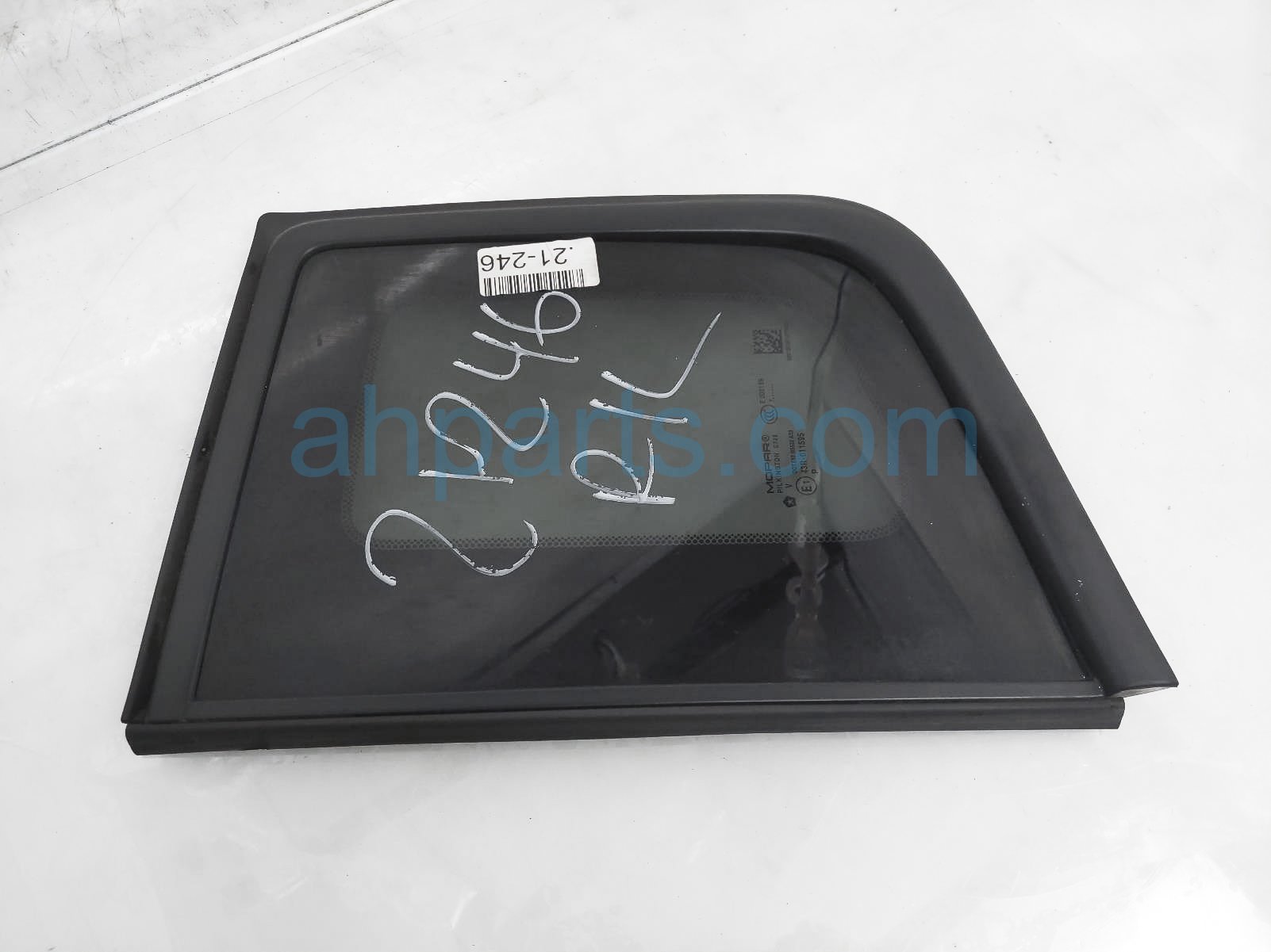 $79 Jeep LH QUARTER WINDOW GLASS $79 Jeep LH QUARTER WINDOW GLASS