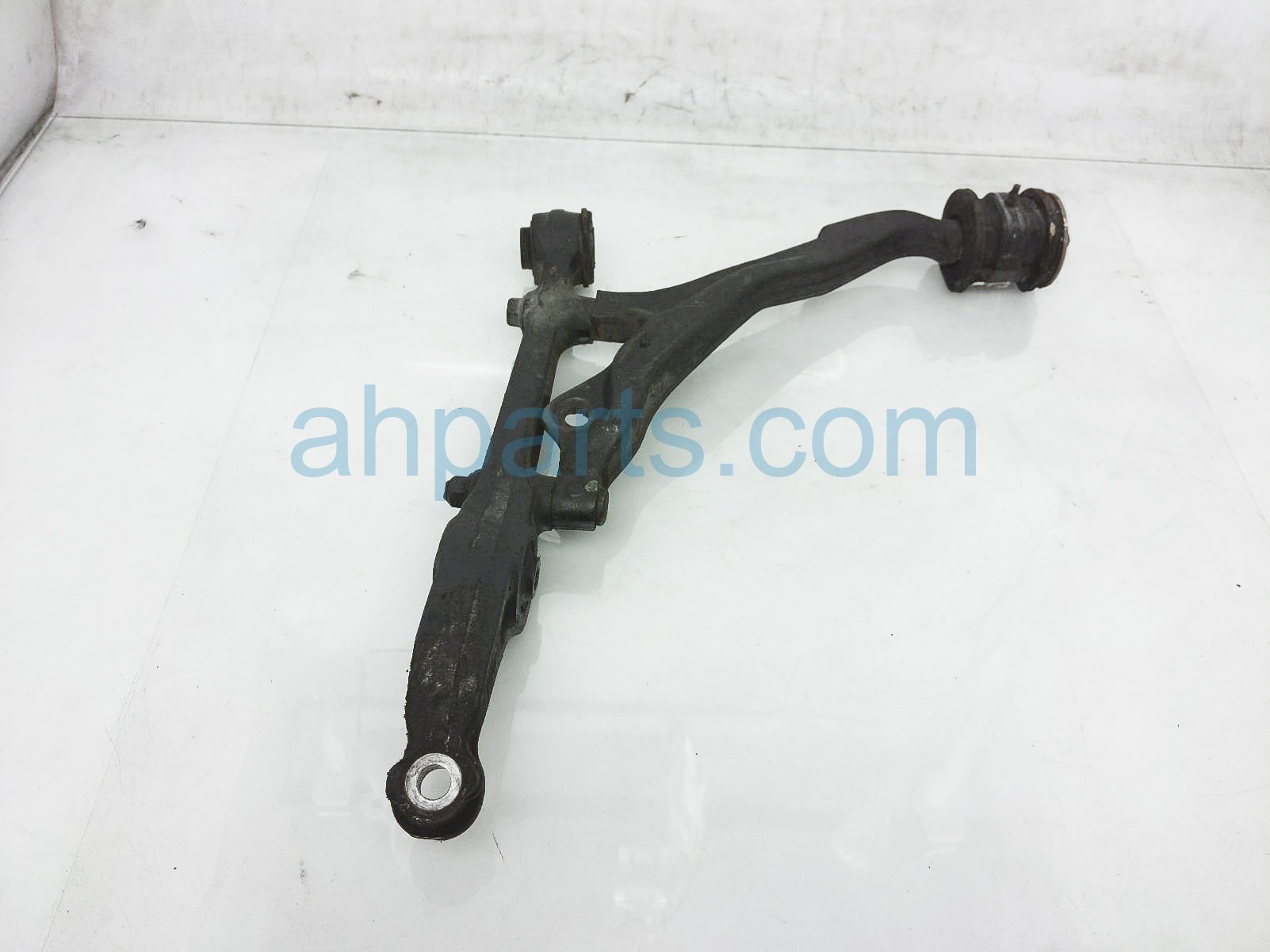 $35 Honda FR/RH LOWER CONTROL ARM $35 Honda FR/RH LOWER CONTROL ARM