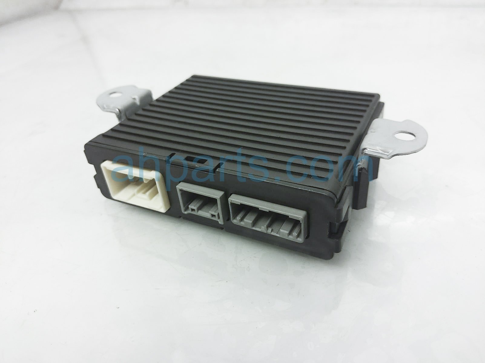 $50 Honda POWER TAILGATE CONTROL MODULE $50 Honda POWER TAILGATE CONTROL MODULE