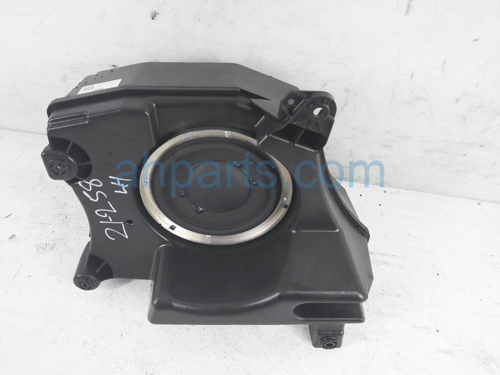 $65 Honda SUB WOOFER SPEAKER ASSY $65 Honda SUB WOOFER SPEAKER ASSY
