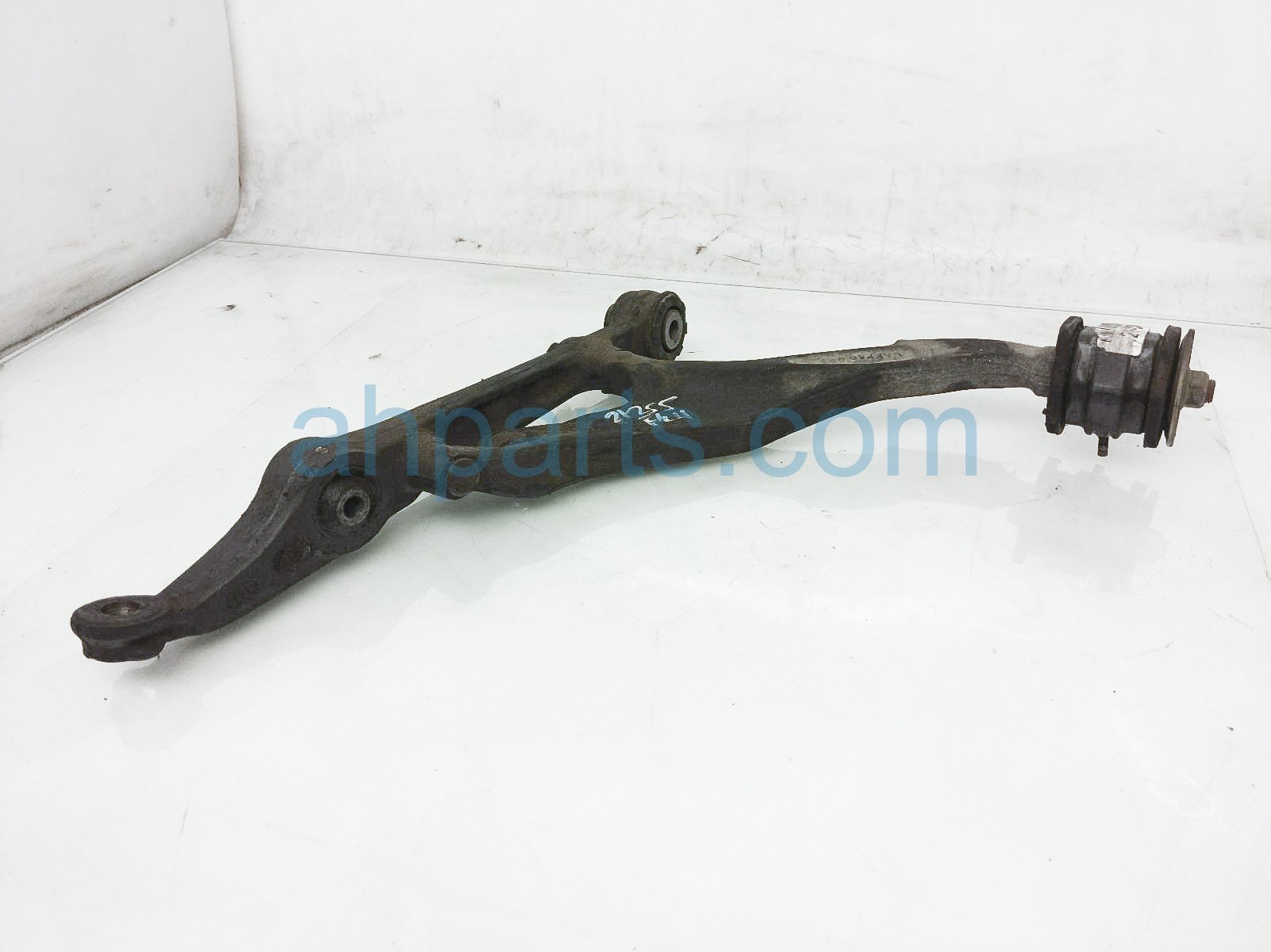 $25 Honda FR/LH LOWER CONTROL ARM $25 Honda FR/LH LOWER CONTROL ARM