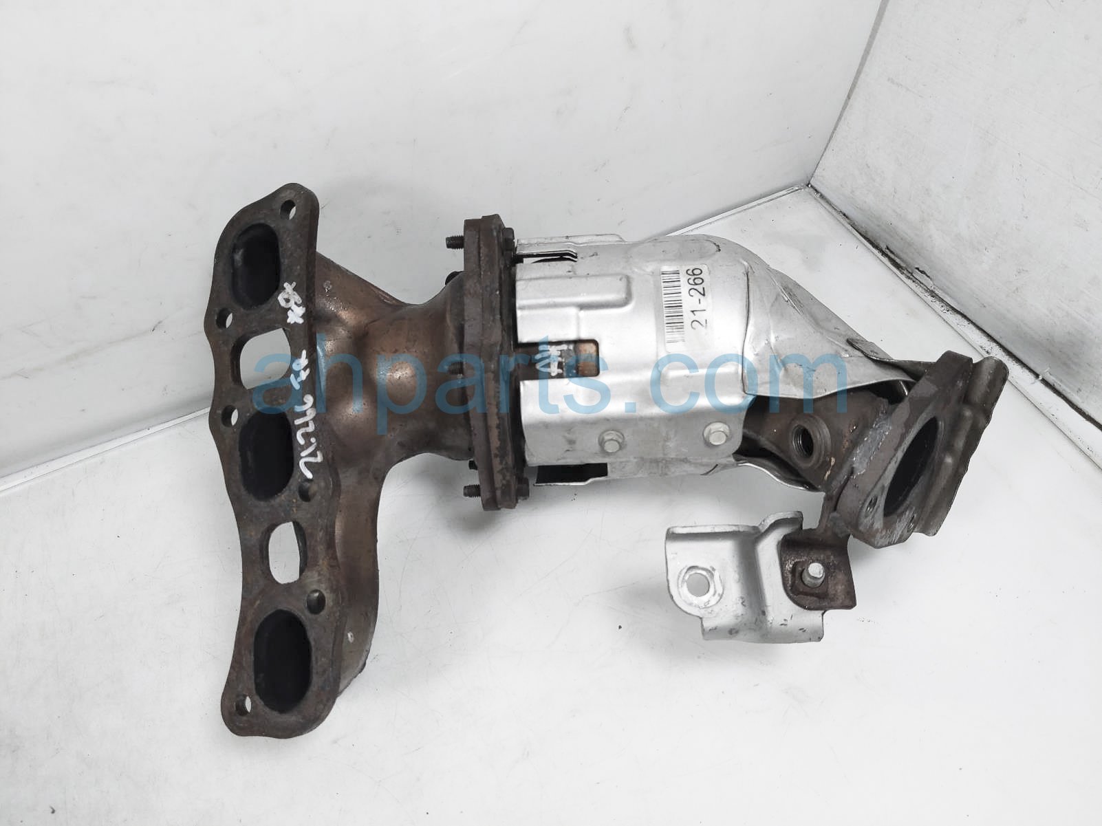 $199 Nissan FRONT EXHAUST MANIFOLD