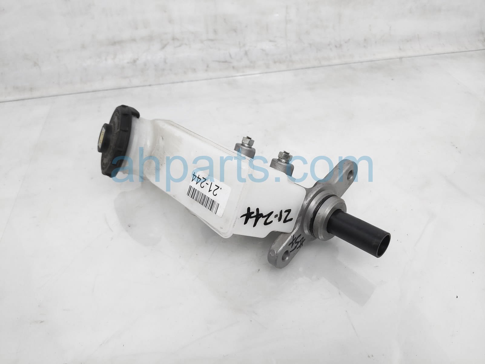 $40 Honda BRAKE MASTER CYLINDER - 1.5L EX $40 Honda BRAKE MASTER CYLINDER - 1.5L EX