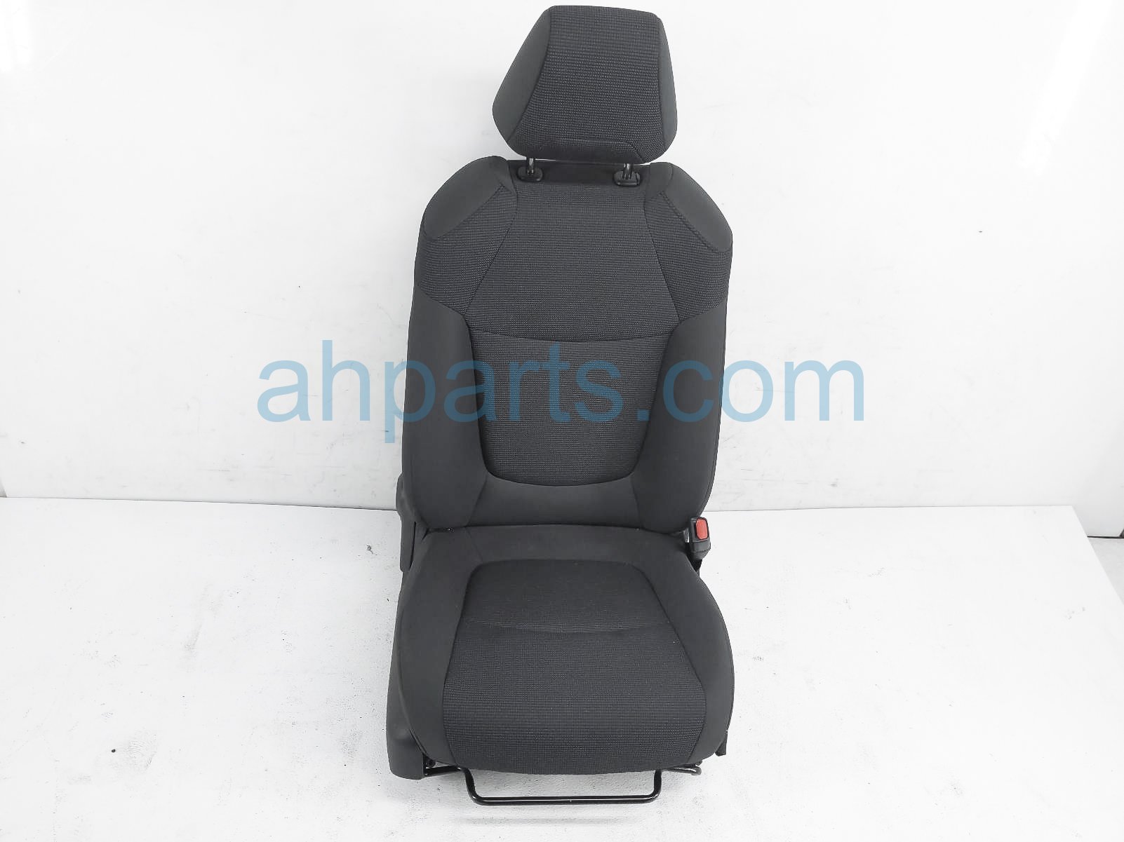 $199 Toyota FR/RH SEAT - BLACK - W/ AIRBAG