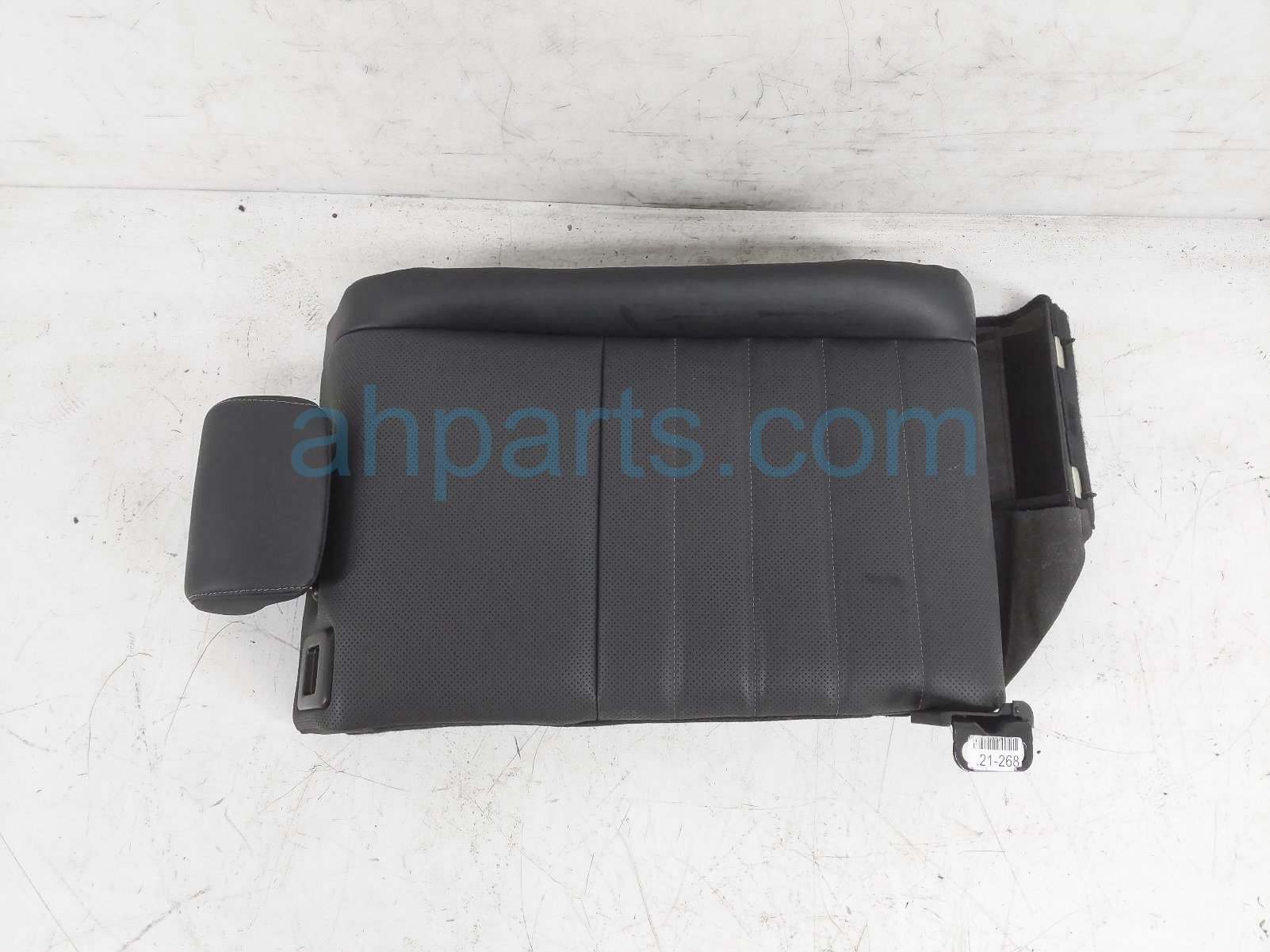 $60 Lexus RR/RH TOP SEAT CUSHION - BLACK $60 Lexus RR/RH TOP SEAT CUSHION - BLACK