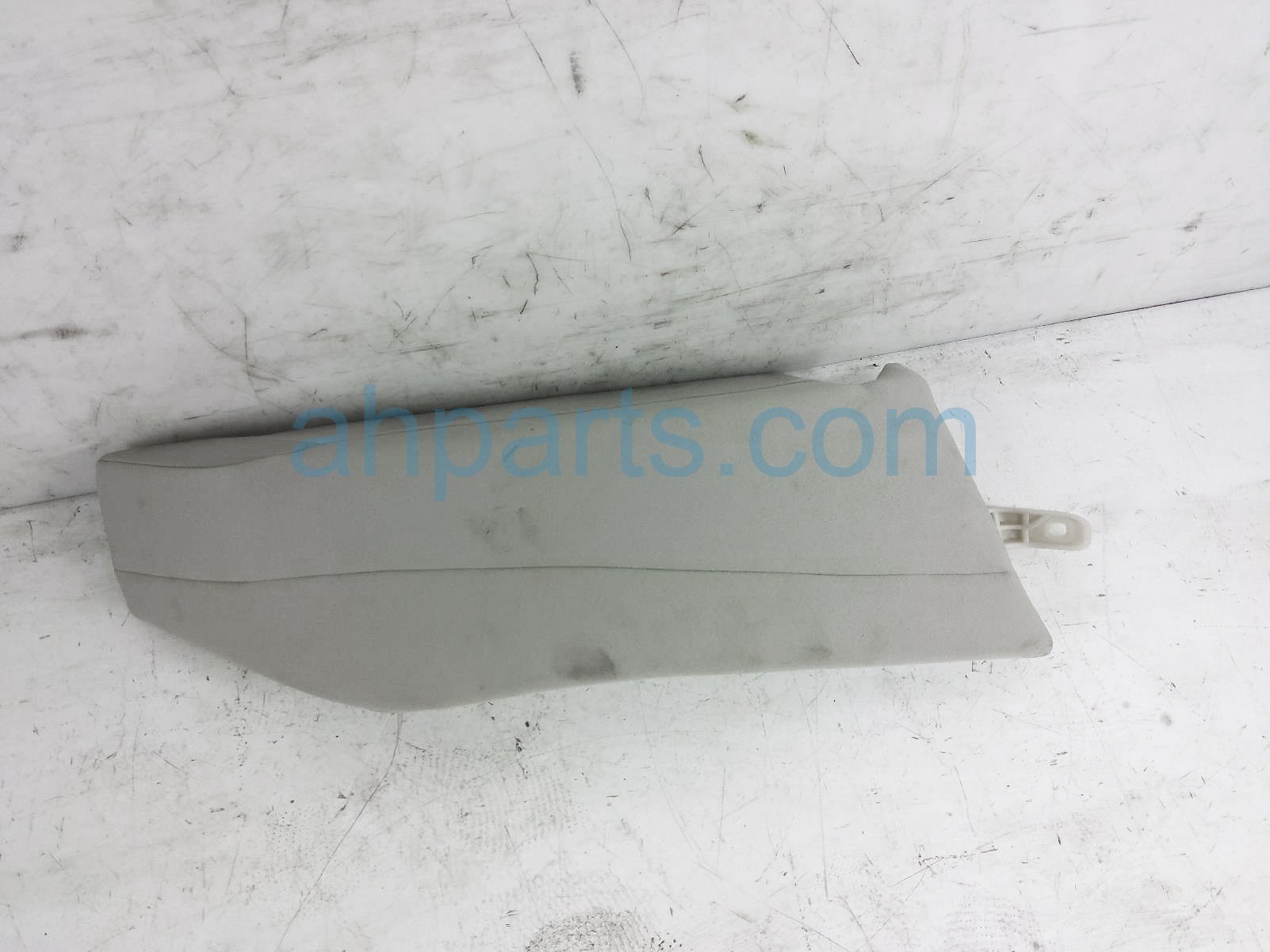 $24 Honda RR/RH SHOULDER ASSY - GRAY $24 Honda RR/RH SHOULDER ASSY - GRAY