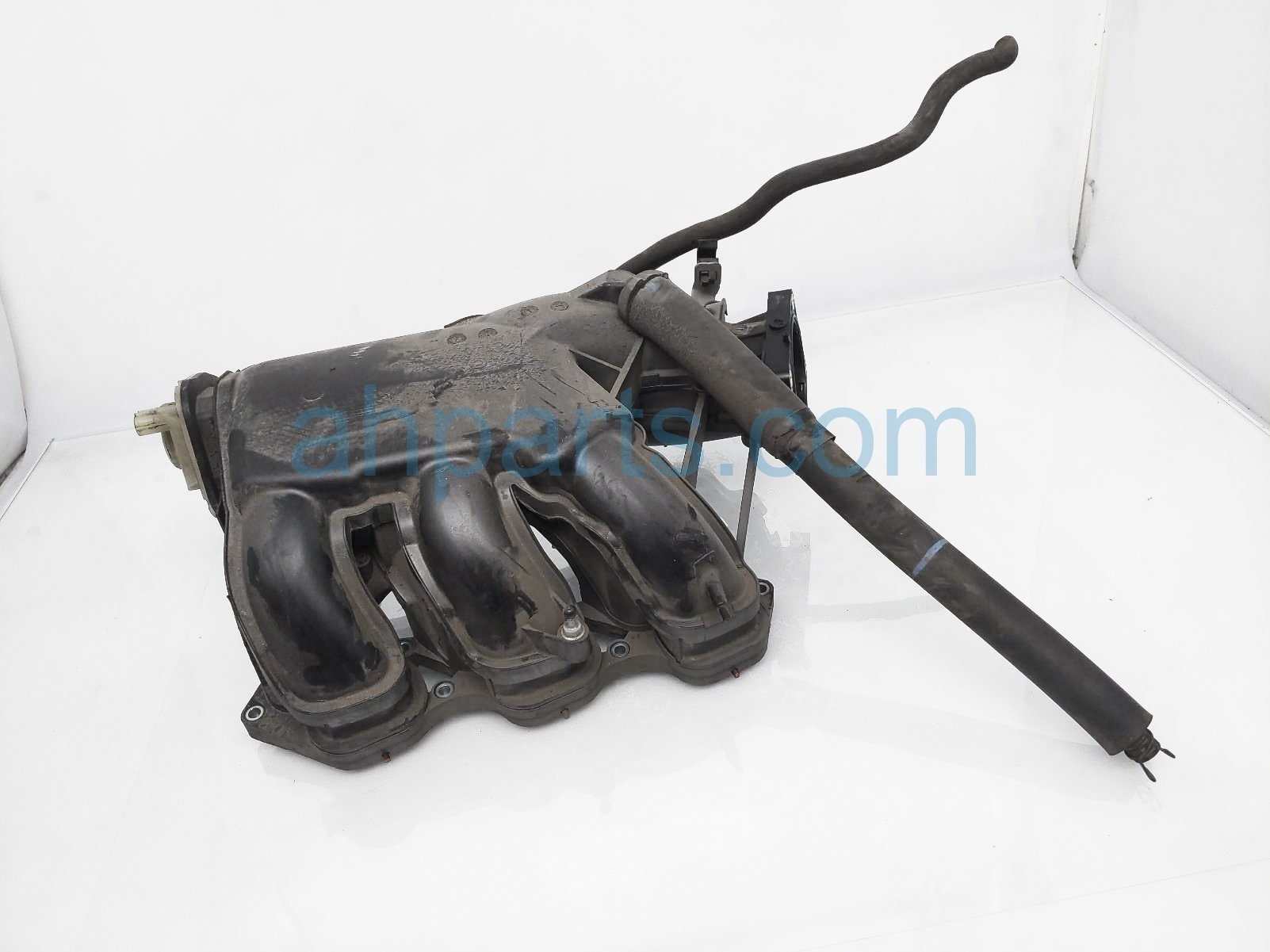 $99 Toyota UPPER INTAKE MANIFOLD $99 Toyota UPPER INTAKE MANIFOLD