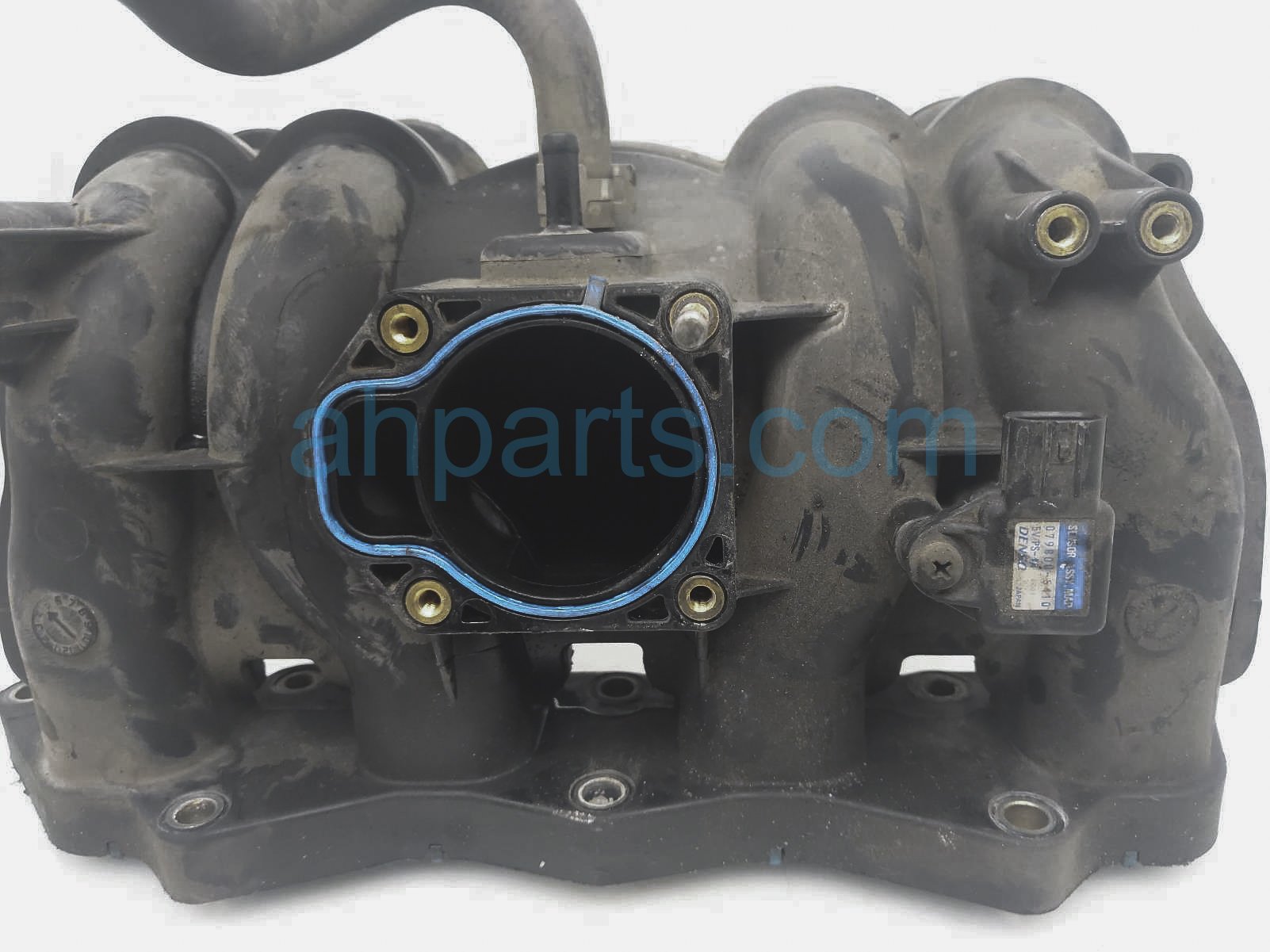Sold 2004 Honda Civic Intake Manifold 17100PLD000,