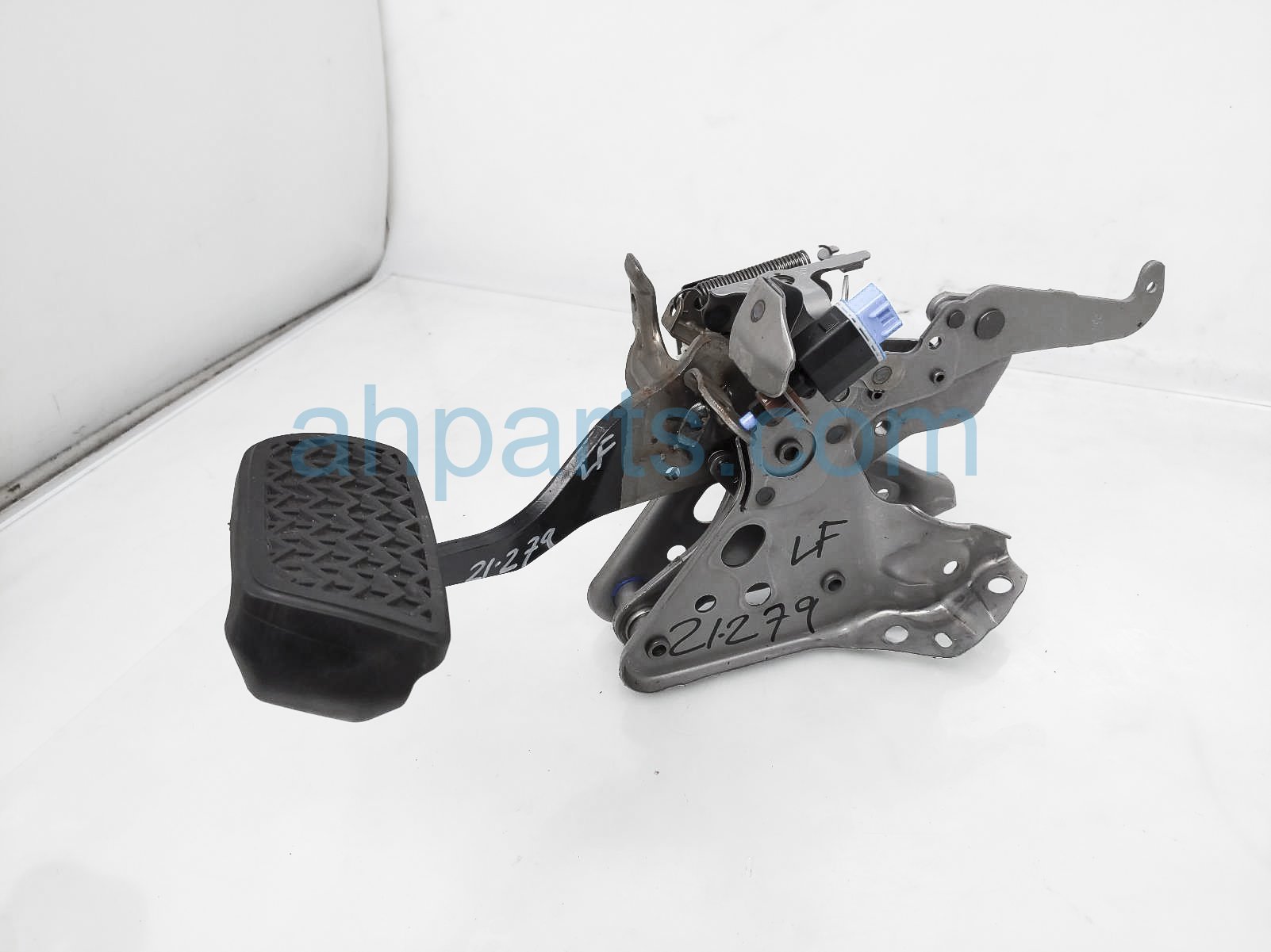 $45 Toyota BRAKE PEDAL ASSY $45 Toyota BRAKE PEDAL ASSY