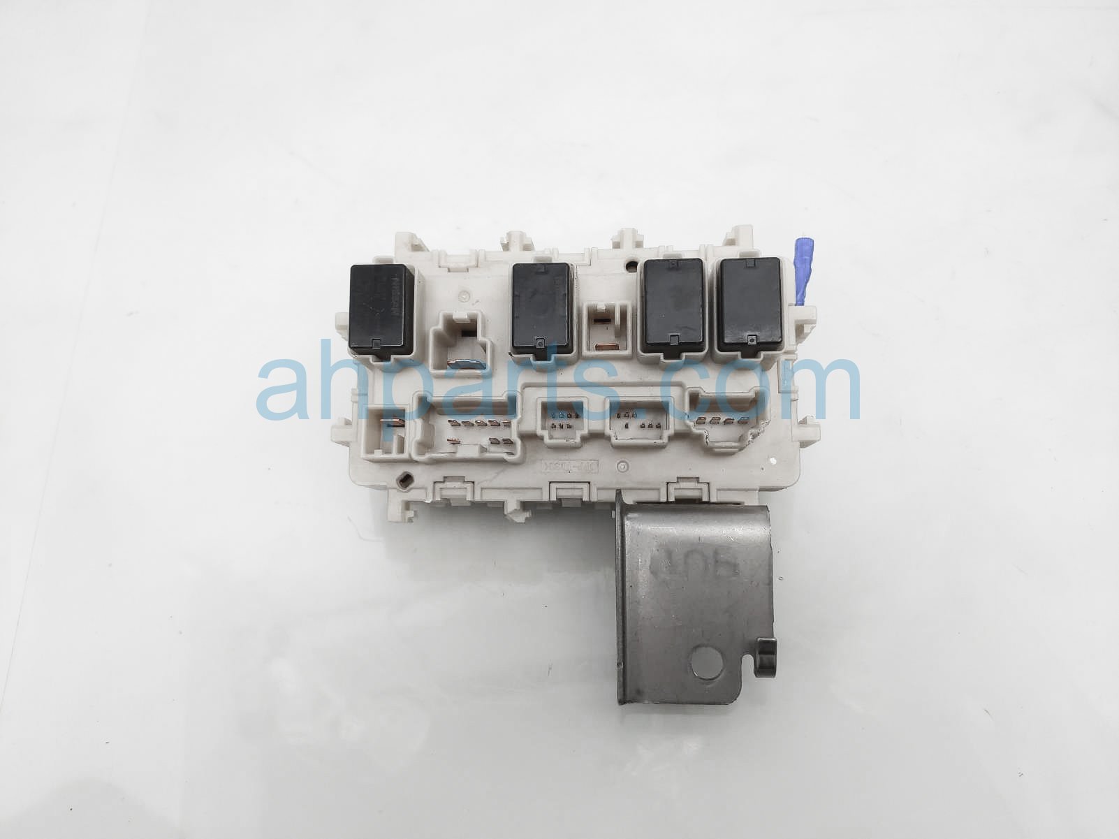 $39 Nissan CABIN FUSE BOX - 2.5L S AT FWD