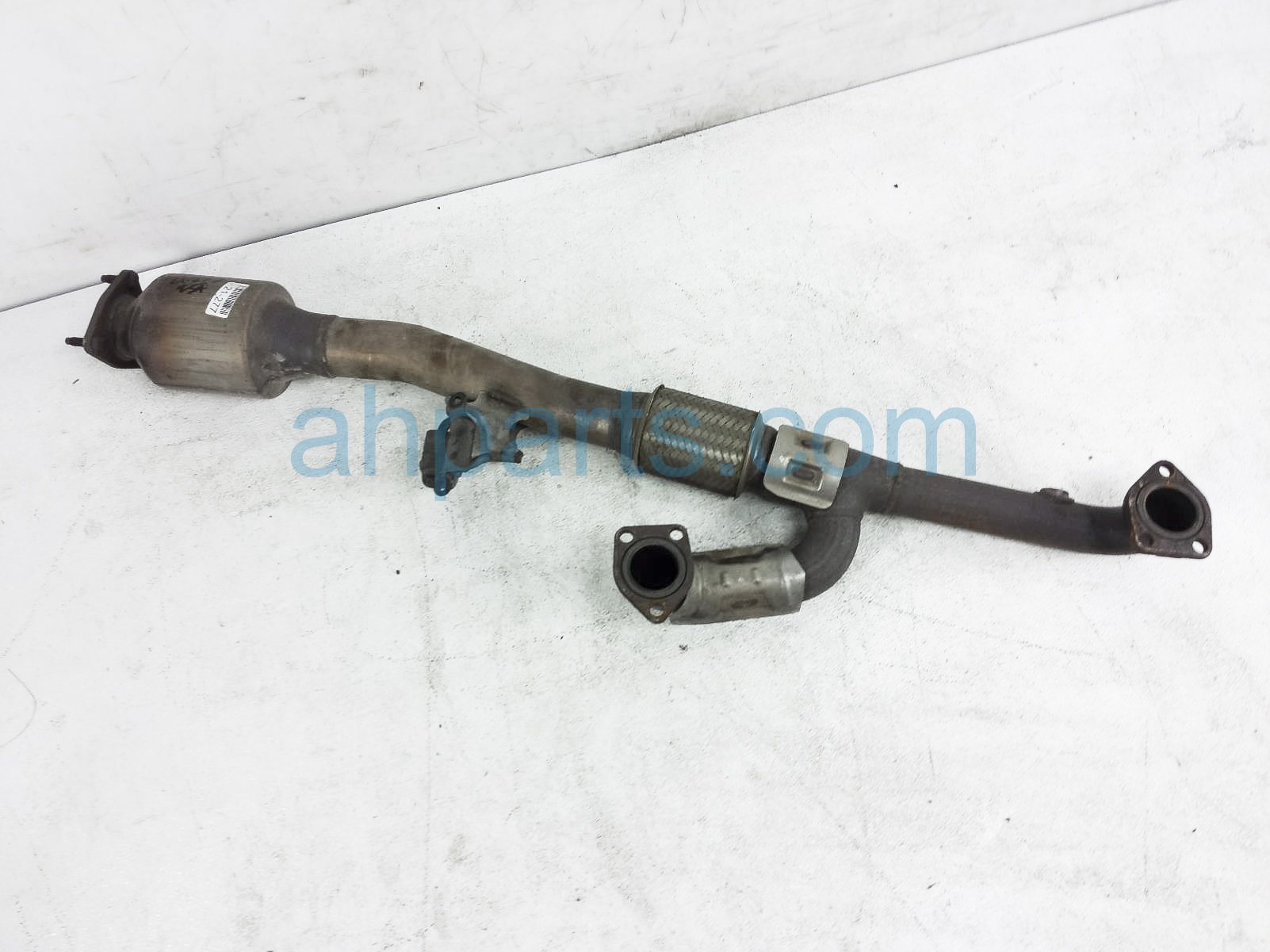 $199 Honda LOWER EXHAUST CONVERTER PIPE - V6 $199 Honda LOWER EXHAUST CONVERTER PIPE - V6