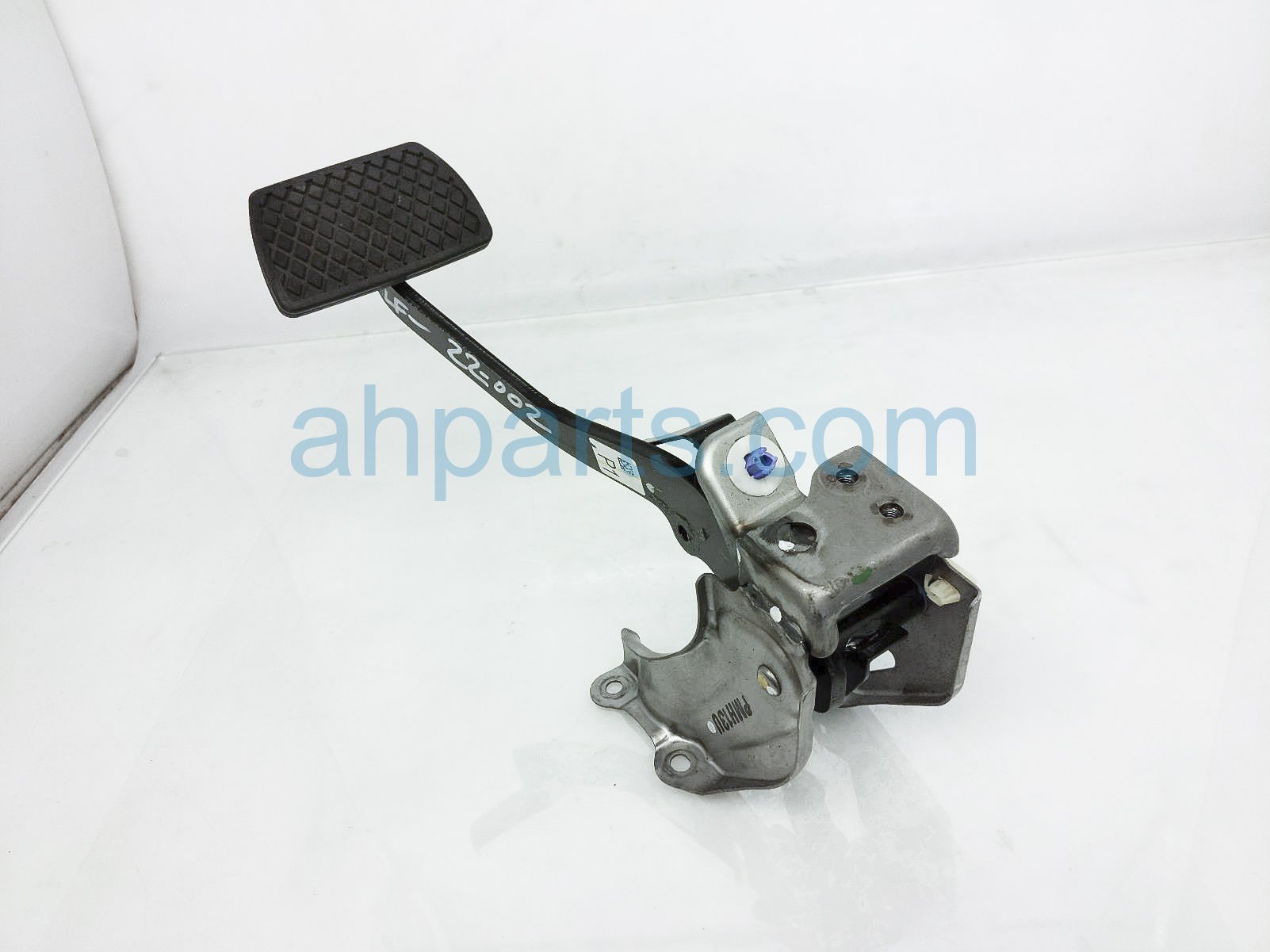 $29 Acura BRAKE PEDAL ASSY $29 Acura BRAKE PEDAL ASSY