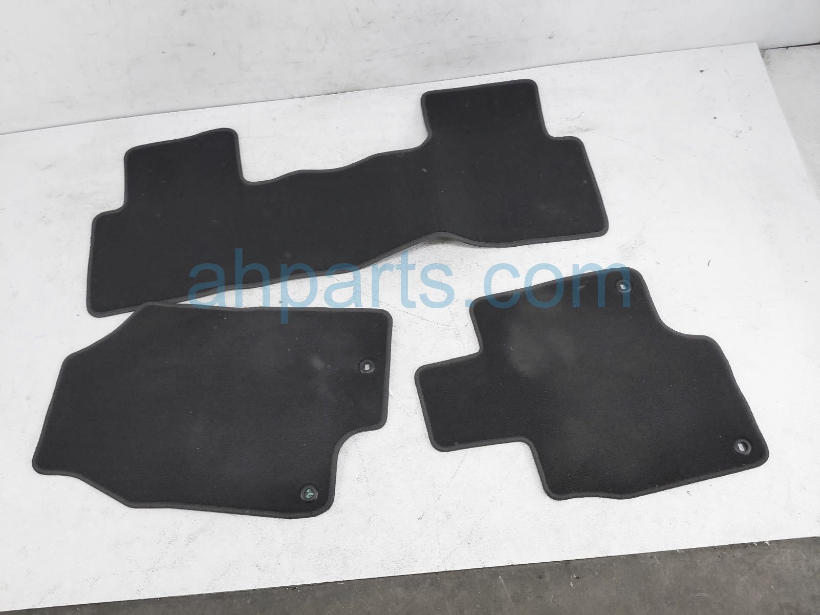 $100 Acura CARPET FLOOR MATS - SET OF 3 - BLACK $100 Acura CARPET FLOOR MATS - SET OF 3 - BLACK