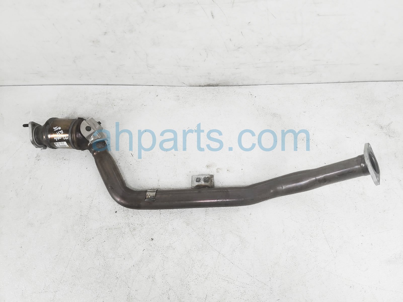 $295 Kia RH EXHAUST CONVERTER & PIPE ASSY $295 Kia RH EXHAUST CONVERTER & PIPE ASSY