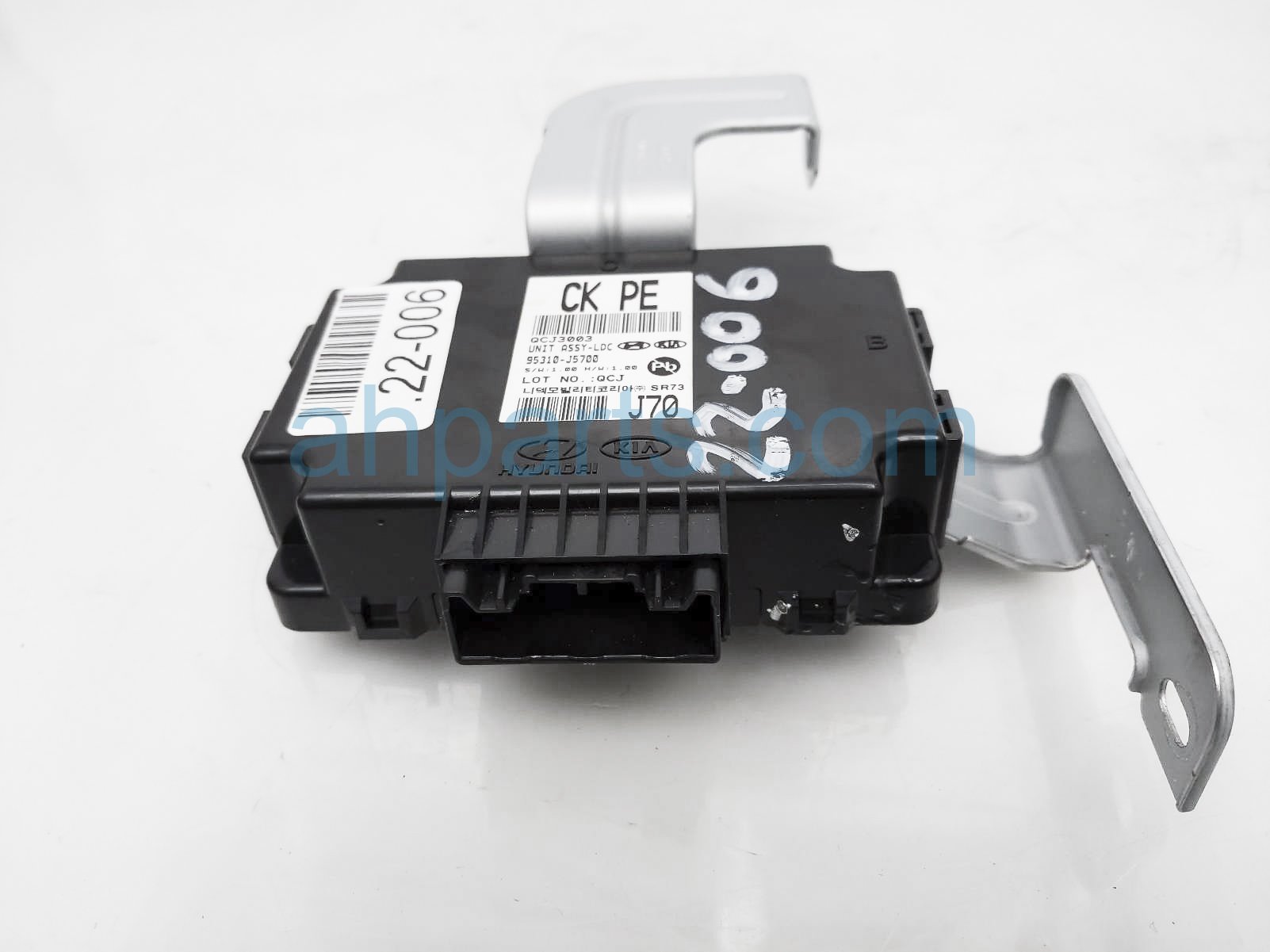 Sold 2022 Kia Stinger Ldc Control Unit 95310-j5700