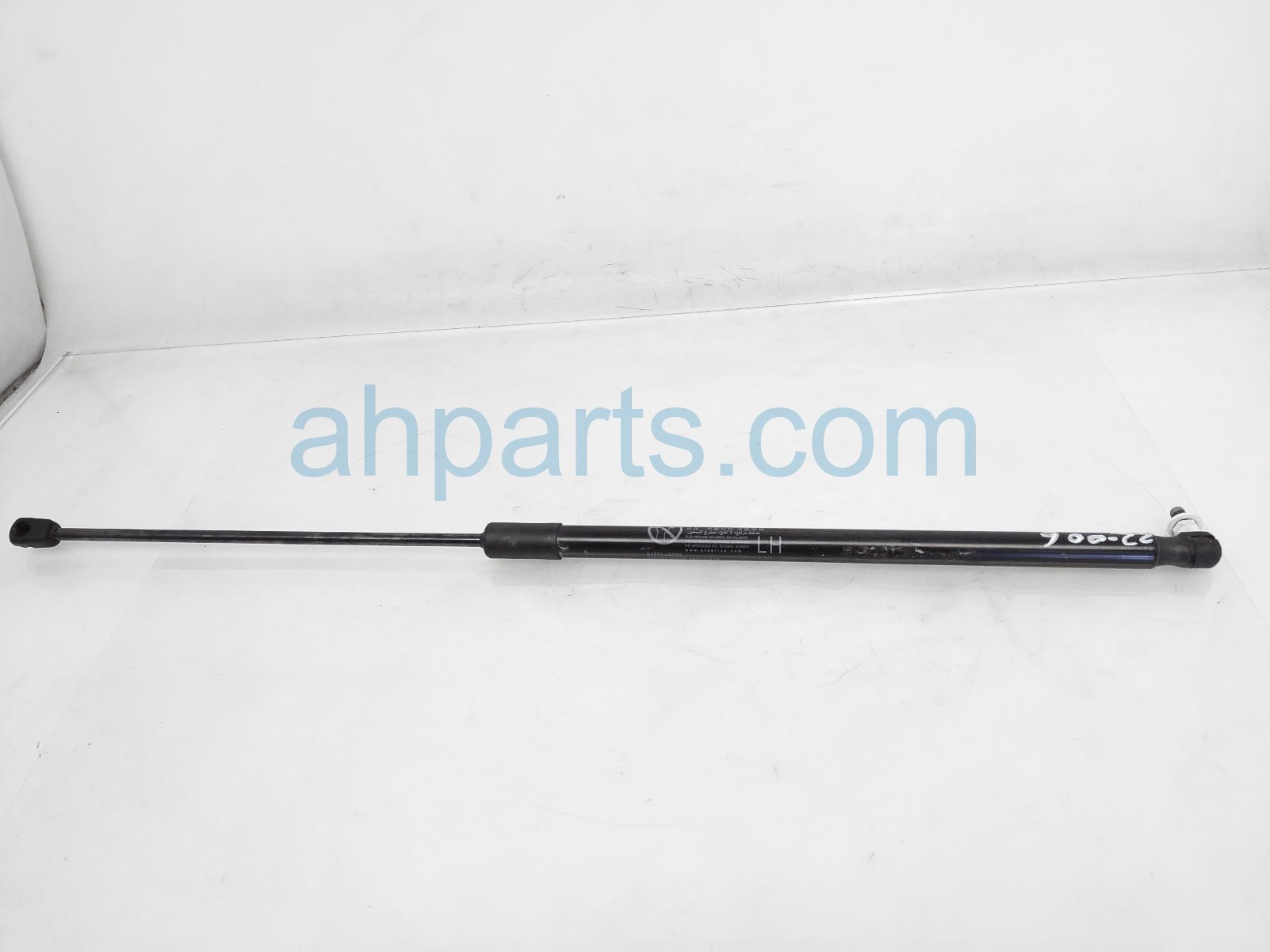 $19 Kia LH TAILGATE STRUT / LIFT CYLINDER