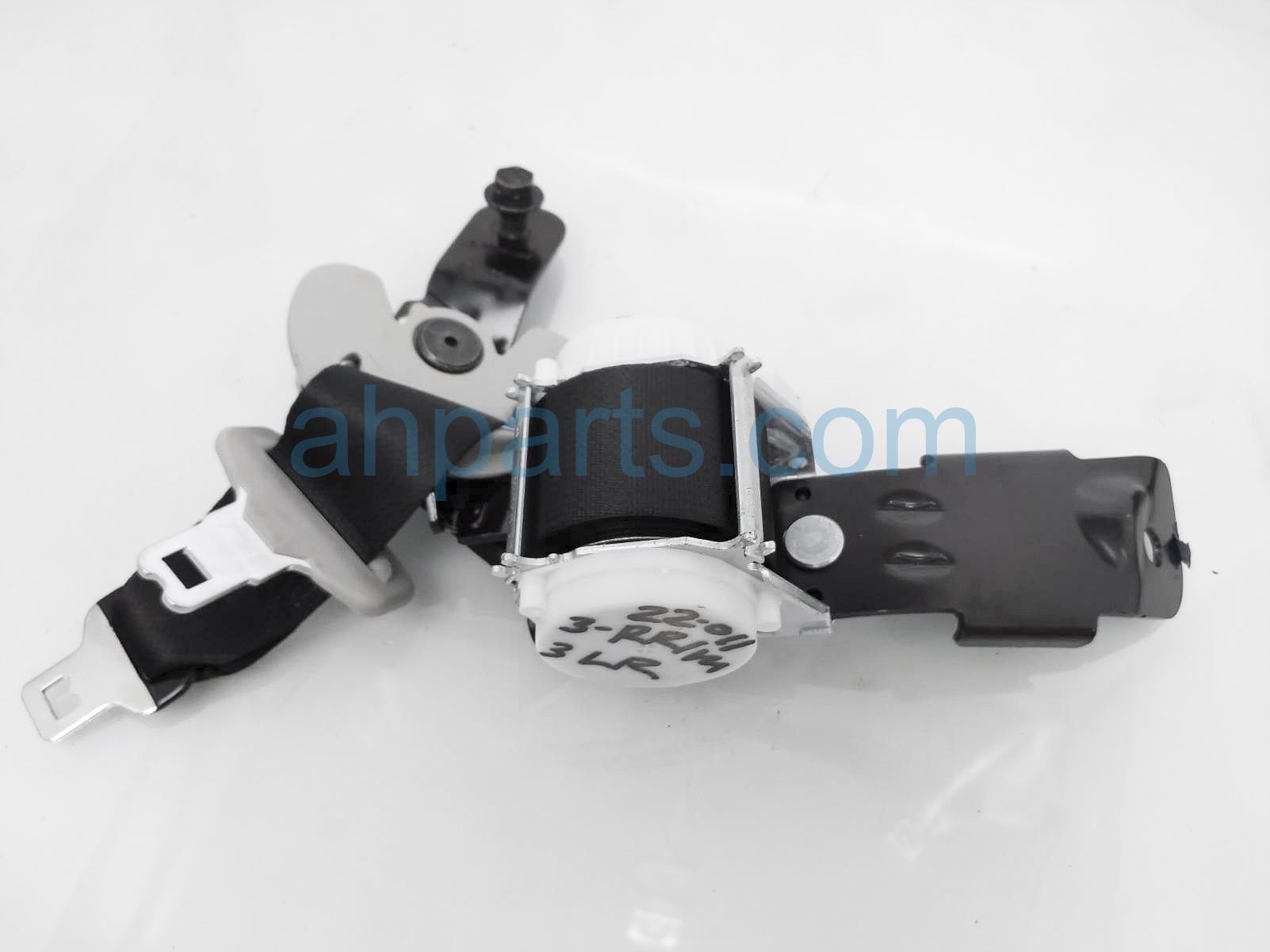 $50 Kia 3RD ROW MID SEAT BELT - BLACK $50 Kia 3RD ROW MID SEAT BELT - BLACK